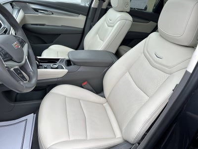 2022 Cadillac XT5 Premium Luxury