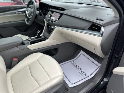 2022 Cadillac XT5 Premium Luxury