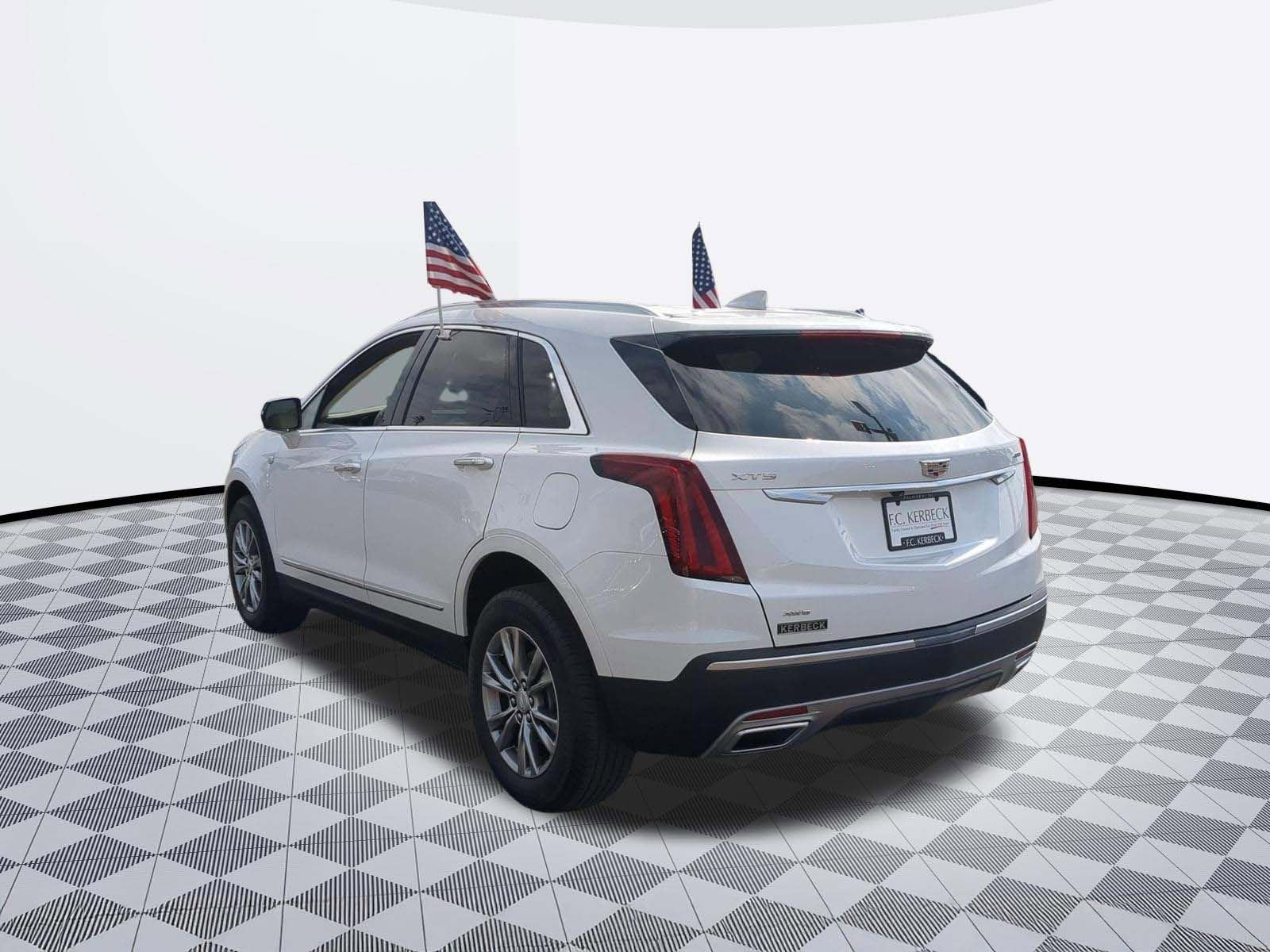 2022 Cadillac XT5 Premium Luxury