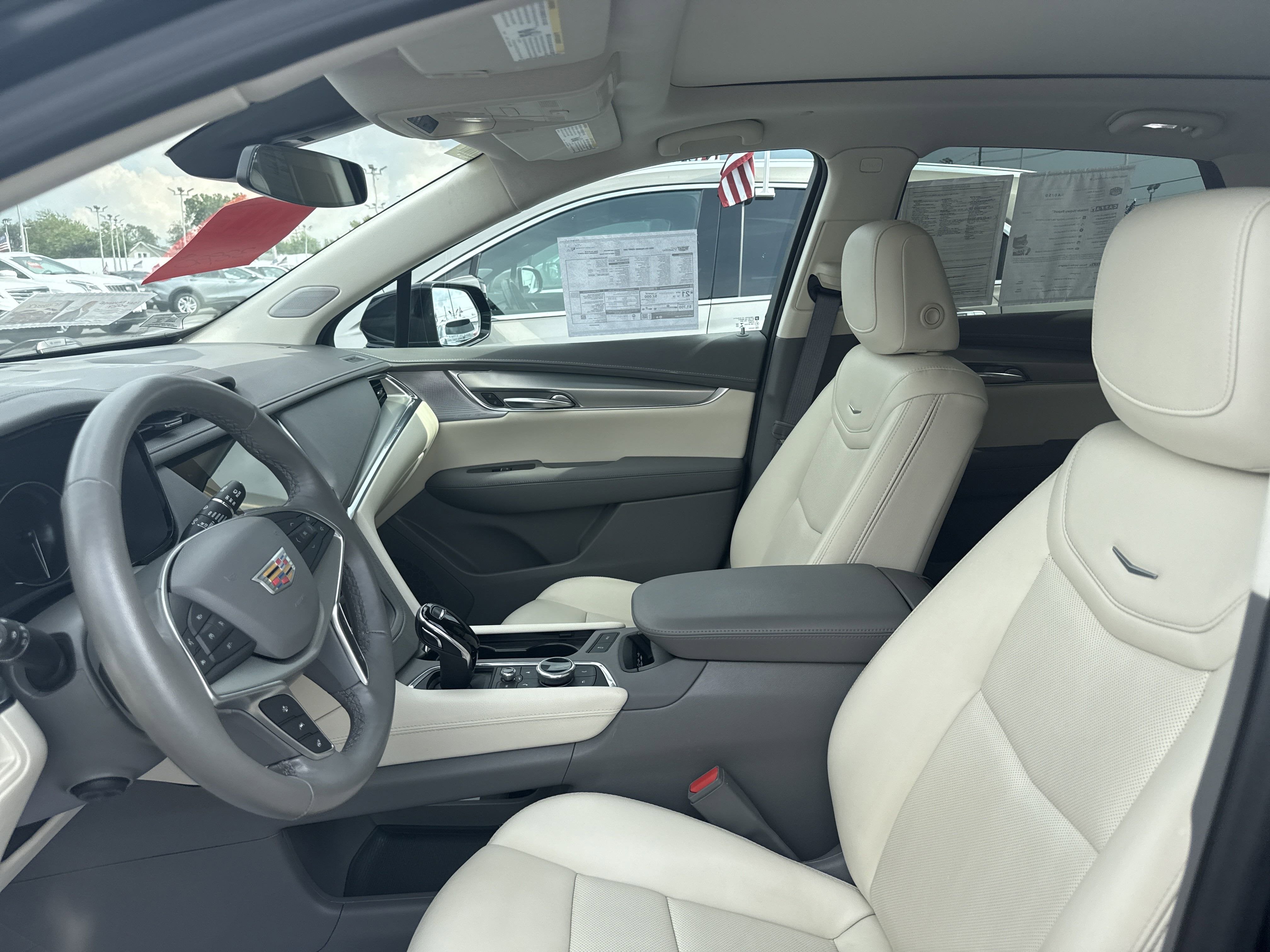 2022 Cadillac XT5 Premium Luxury