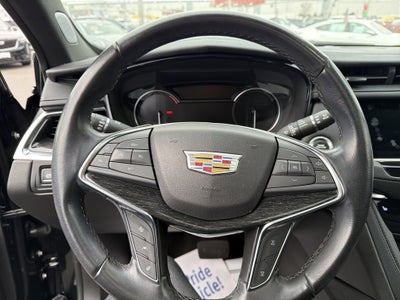 2022 Cadillac XT5 Premium Luxury
