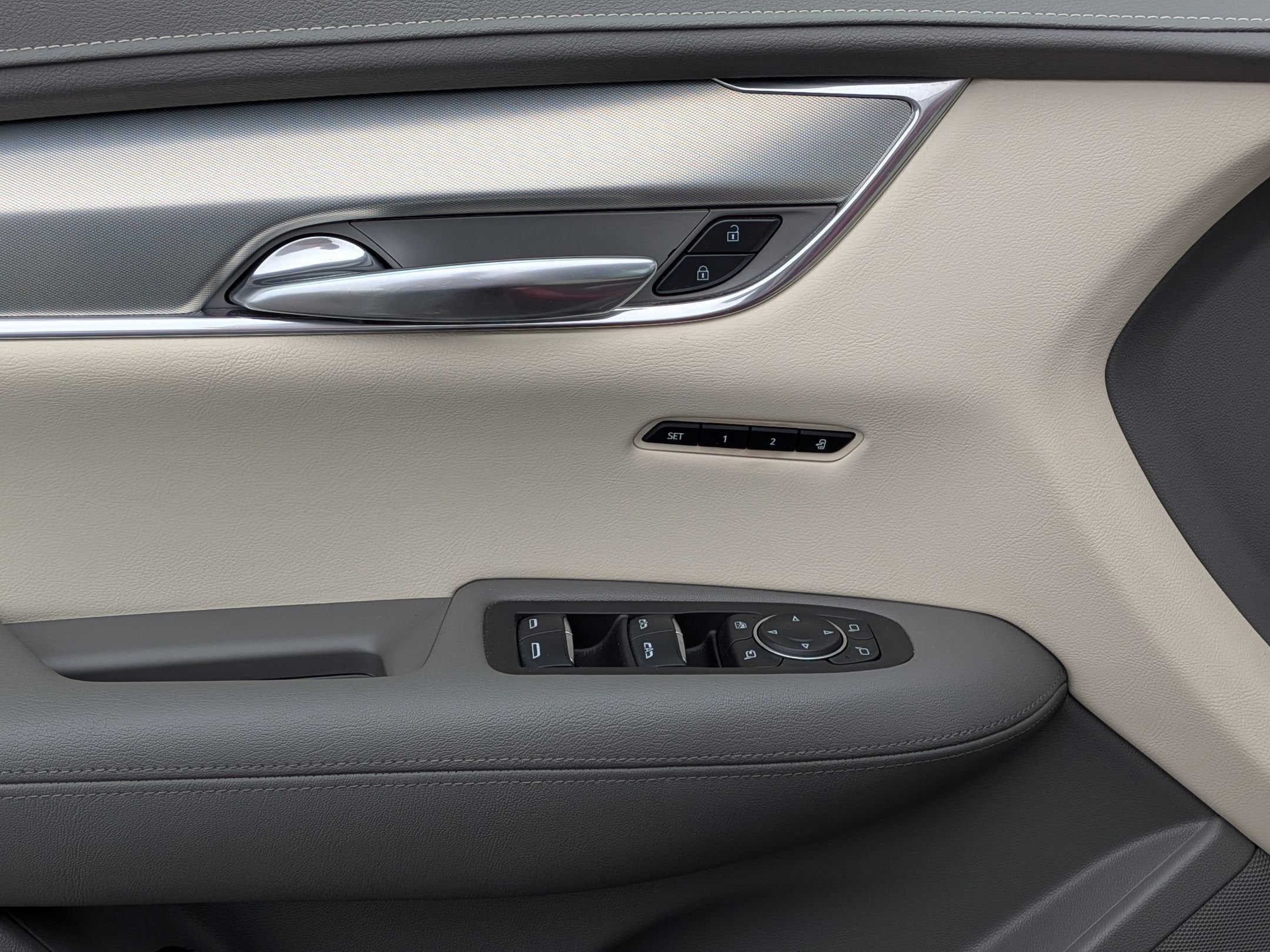 2020 Cadillac XT5 Premium Luxury