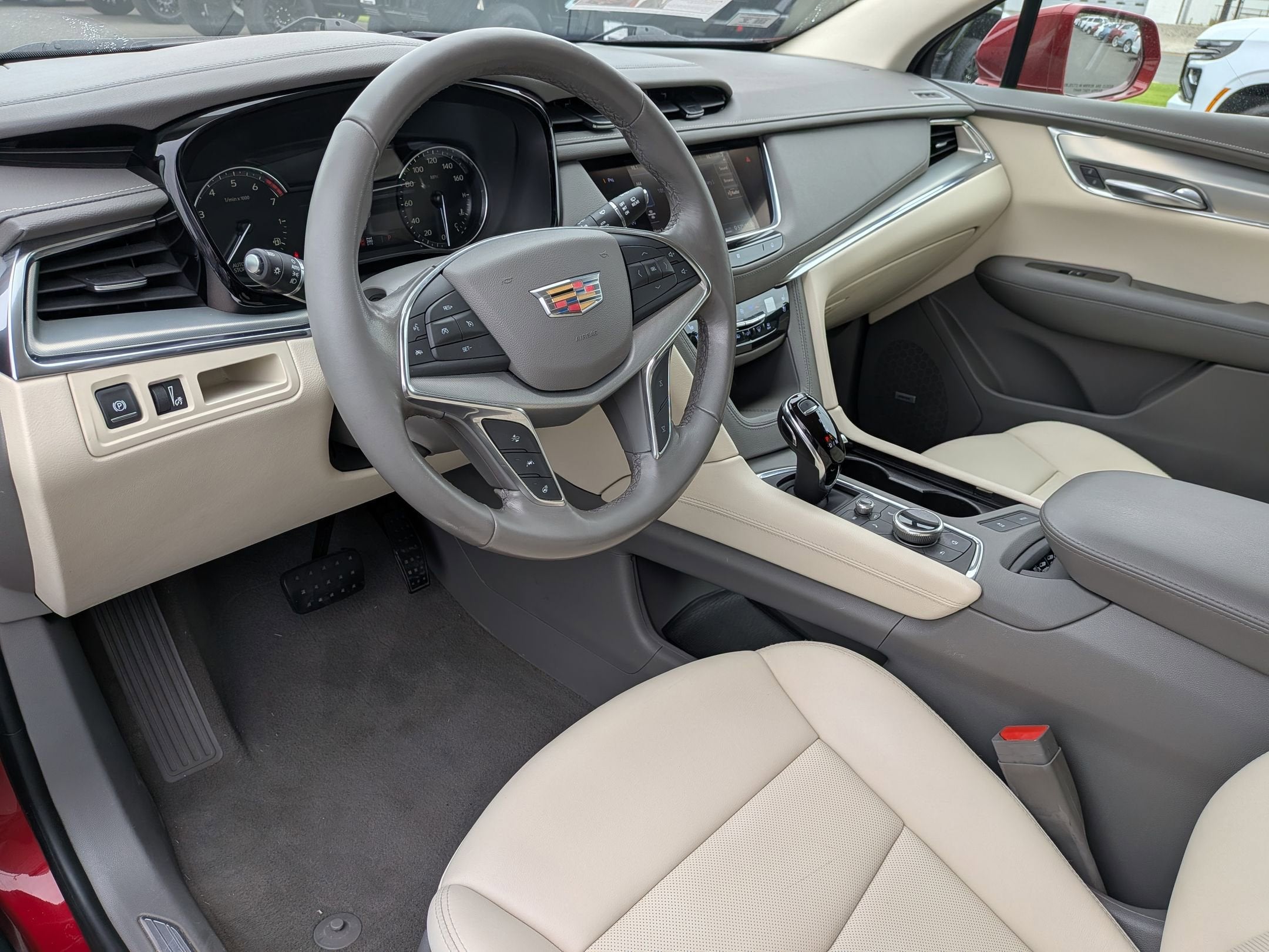 2020 Cadillac XT5 Premium Luxury