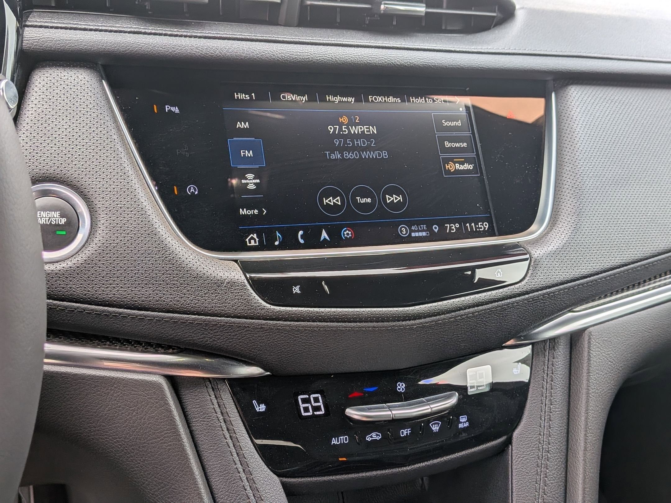 2022 Cadillac XT5 Sport