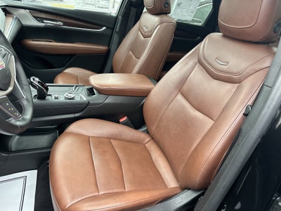 2022 Cadillac XT5 Sport