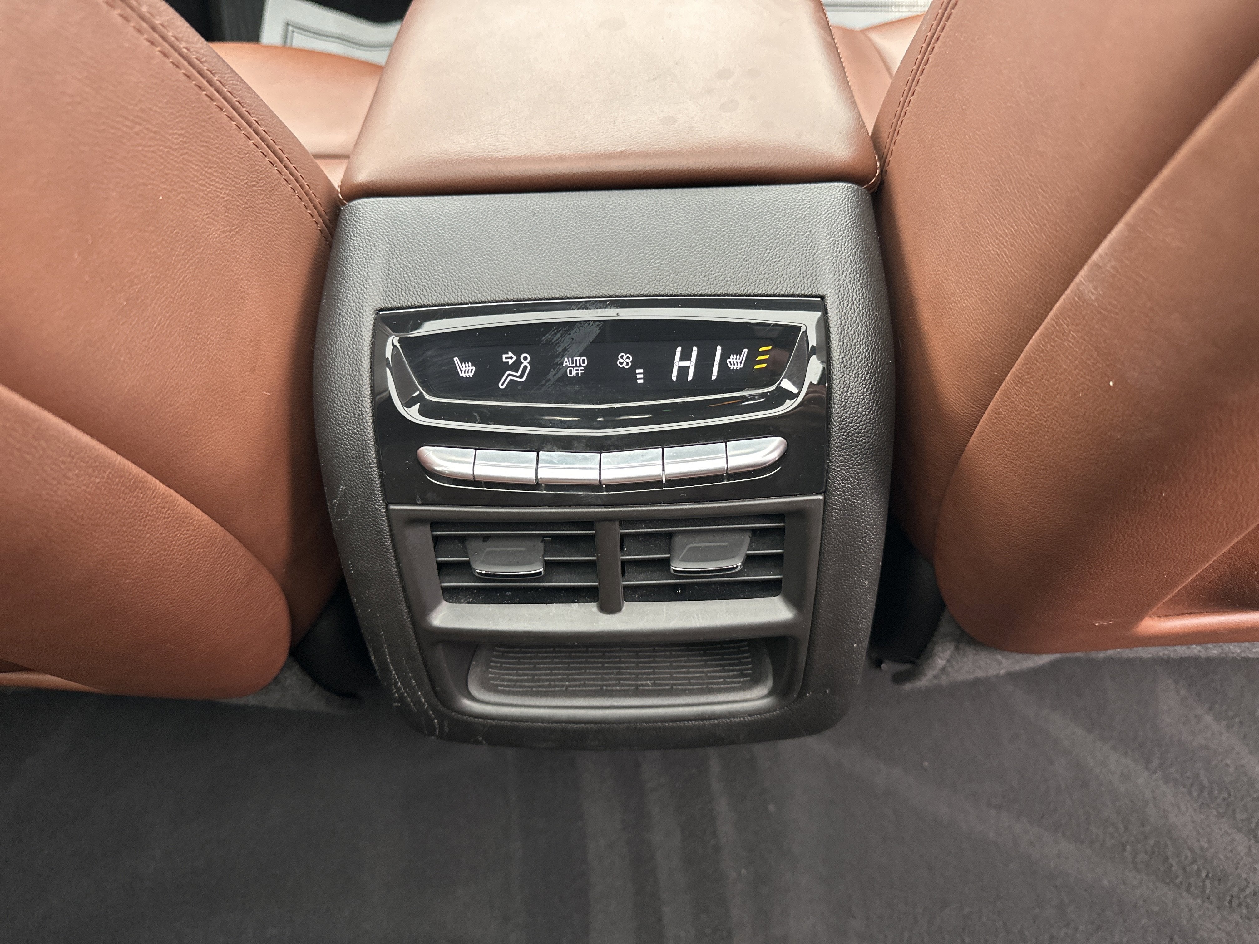 2022 Cadillac XT5 Sport