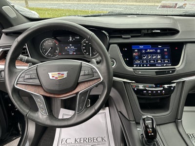 2022 Cadillac XT5 Sport