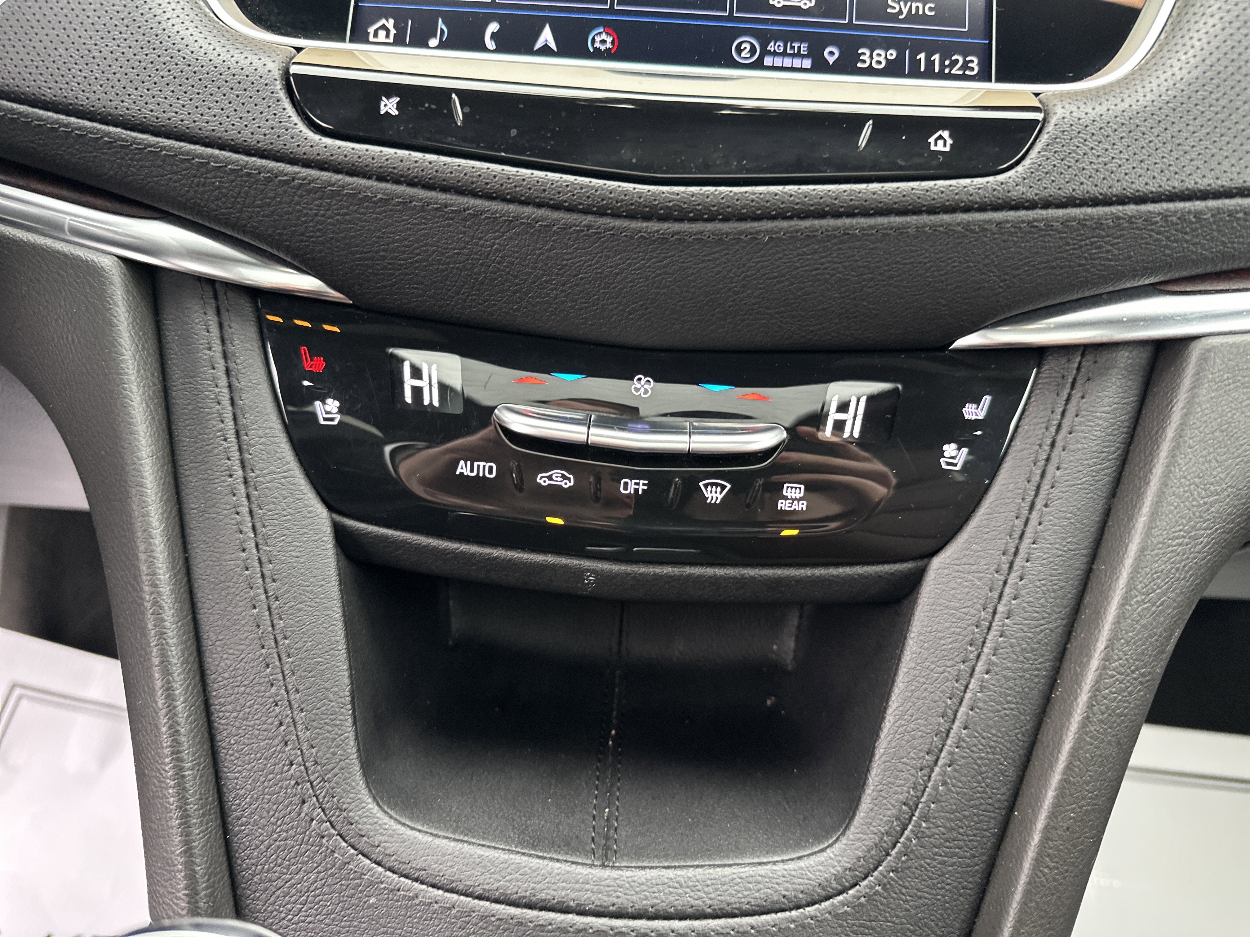 2022 Cadillac XT5 Sport