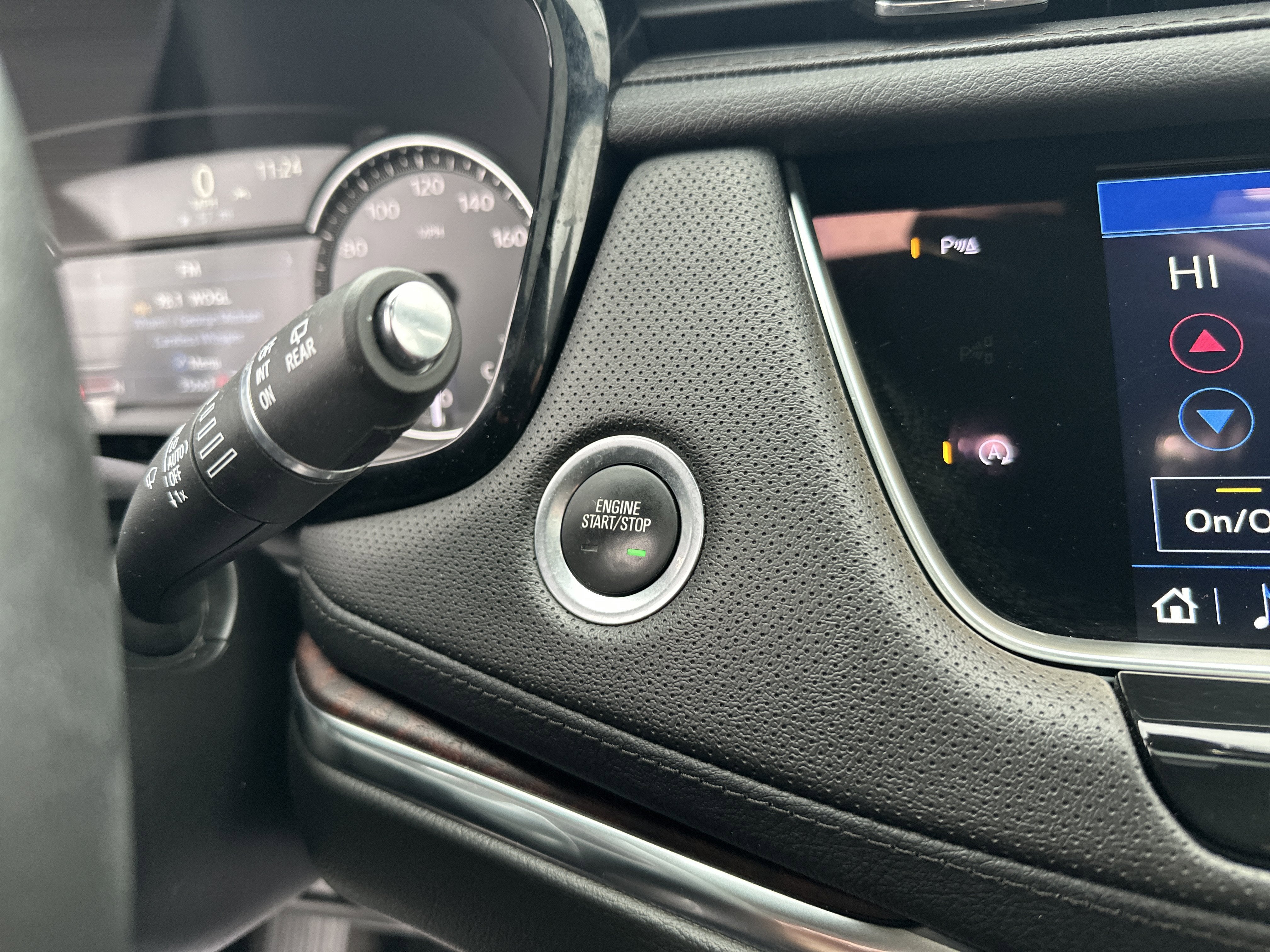 2022 Cadillac XT5 Sport