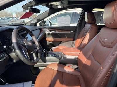 2022 Cadillac XT5 Sport