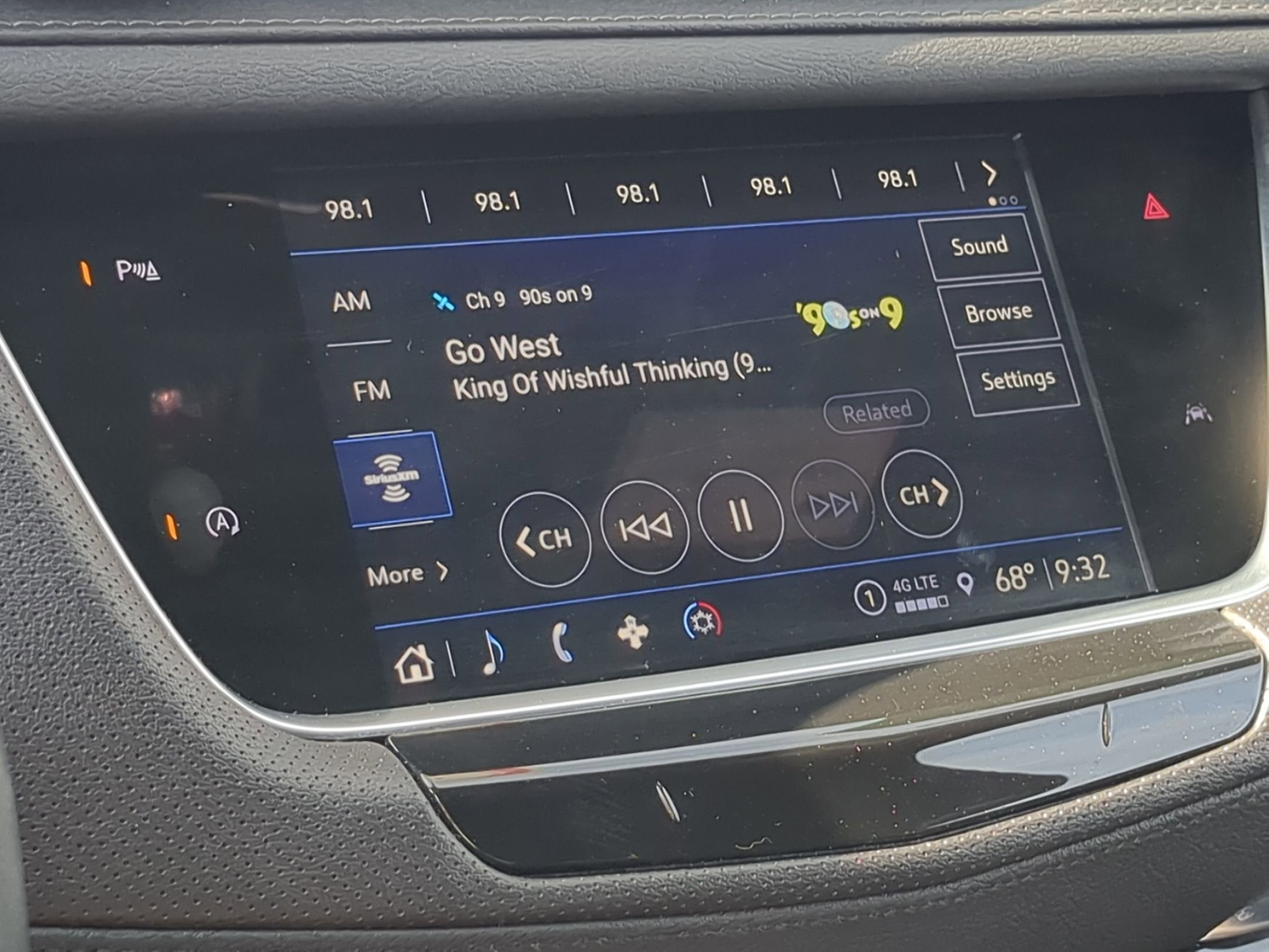 2024 Cadillac XT6 Luxury
