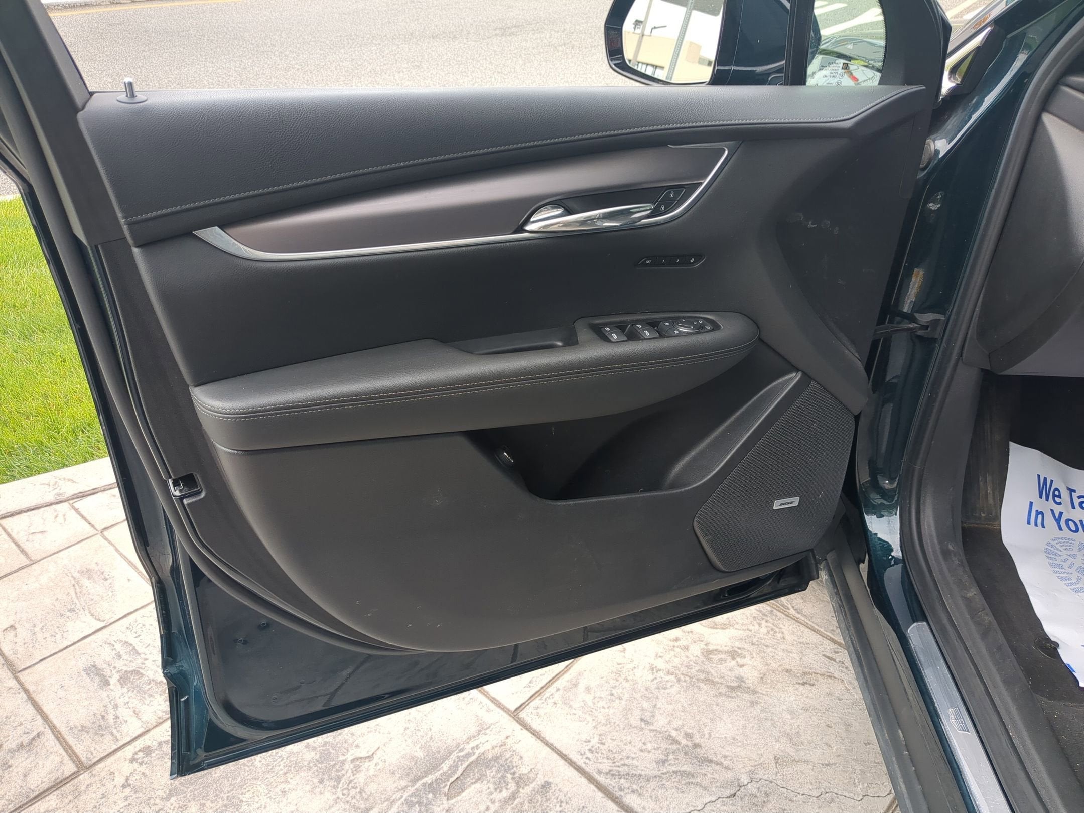 2025 Cadillac XT6 Luxury
