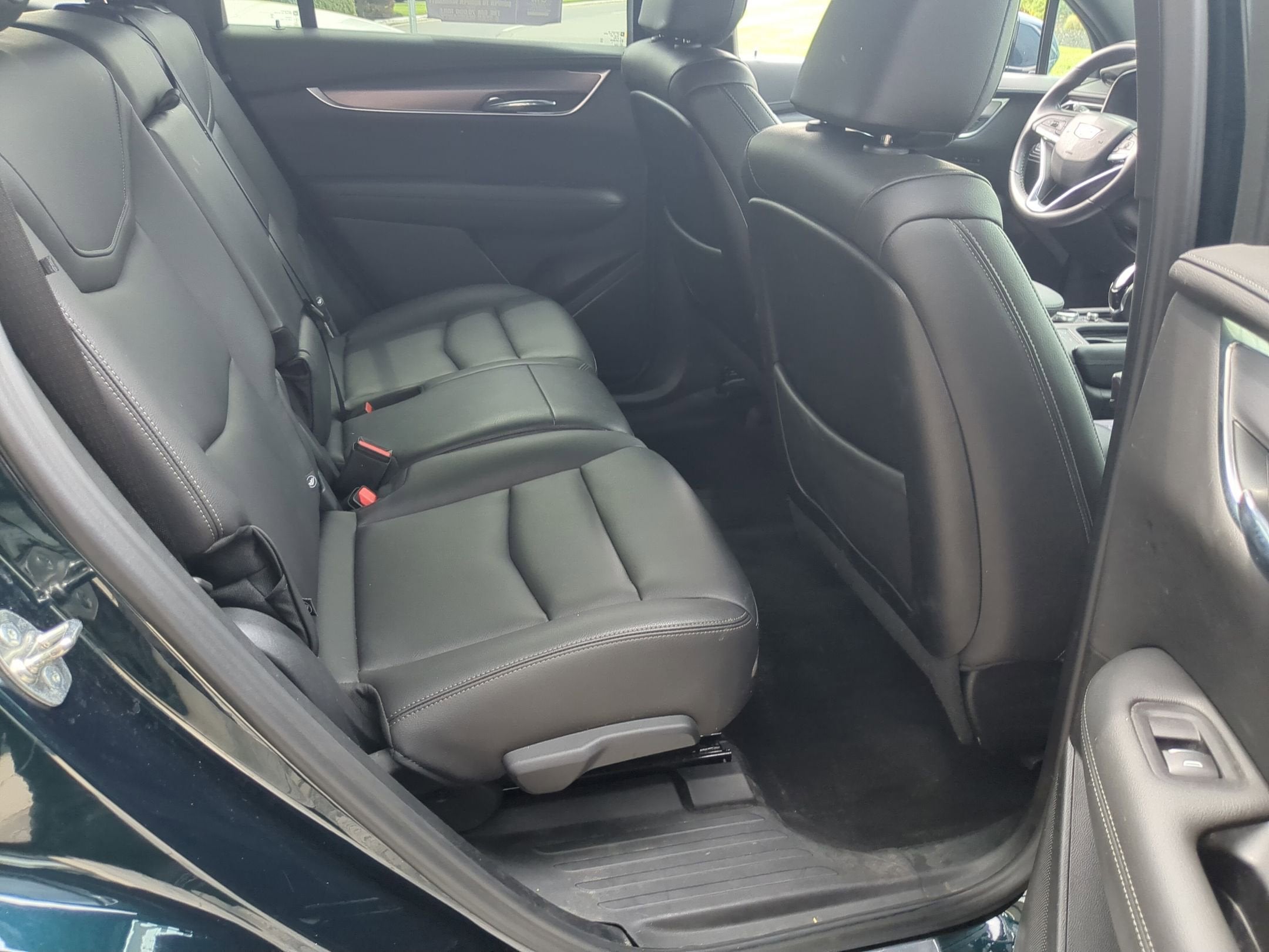 2025 Cadillac XT6 Luxury