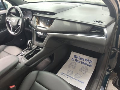 2025 Cadillac XT6 Luxury