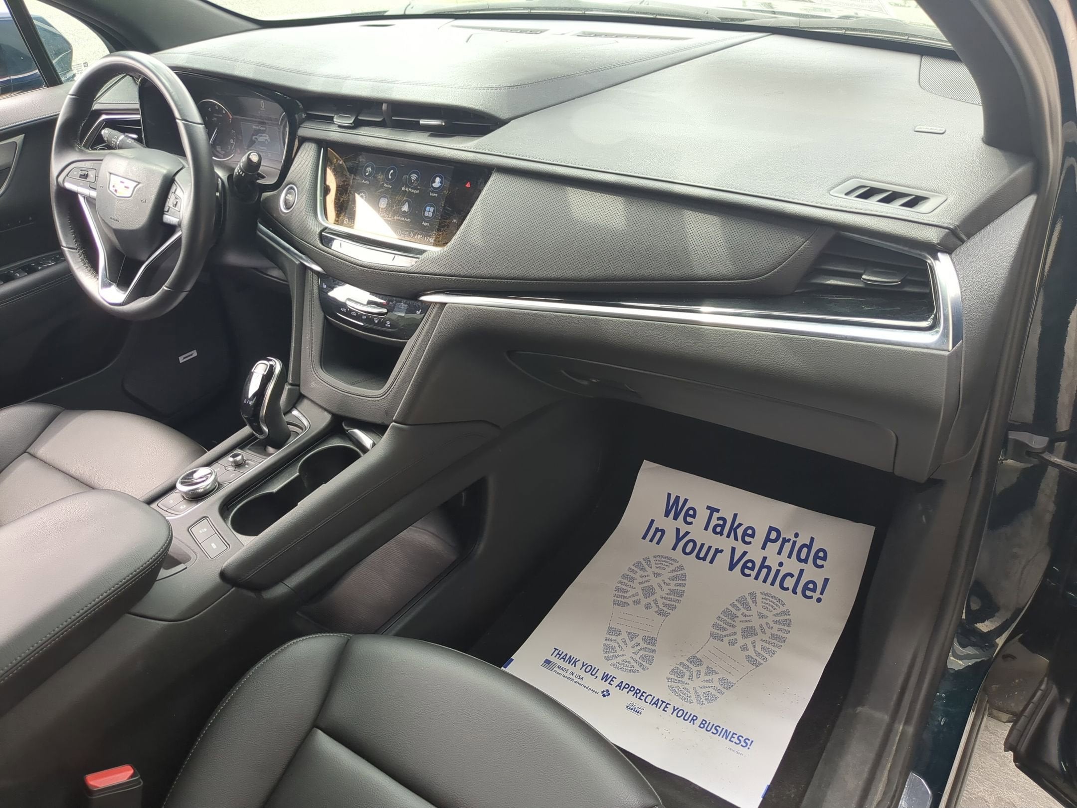 2025 Cadillac XT6 Luxury