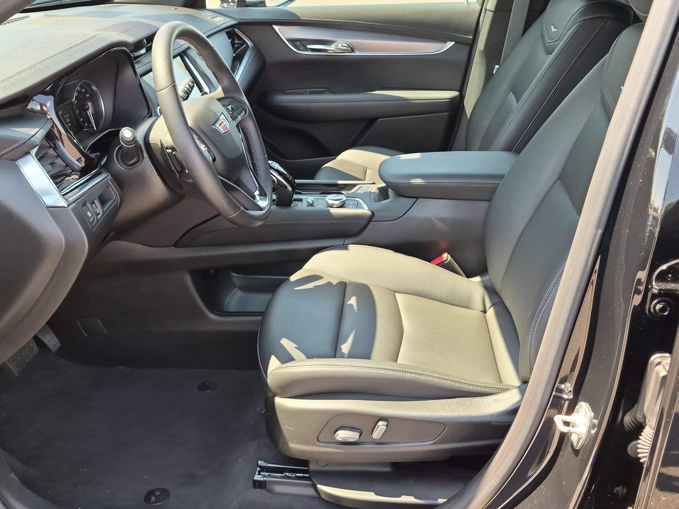 2024 Cadillac XT6 Luxury