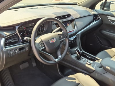 2024 Cadillac XT6 Luxury