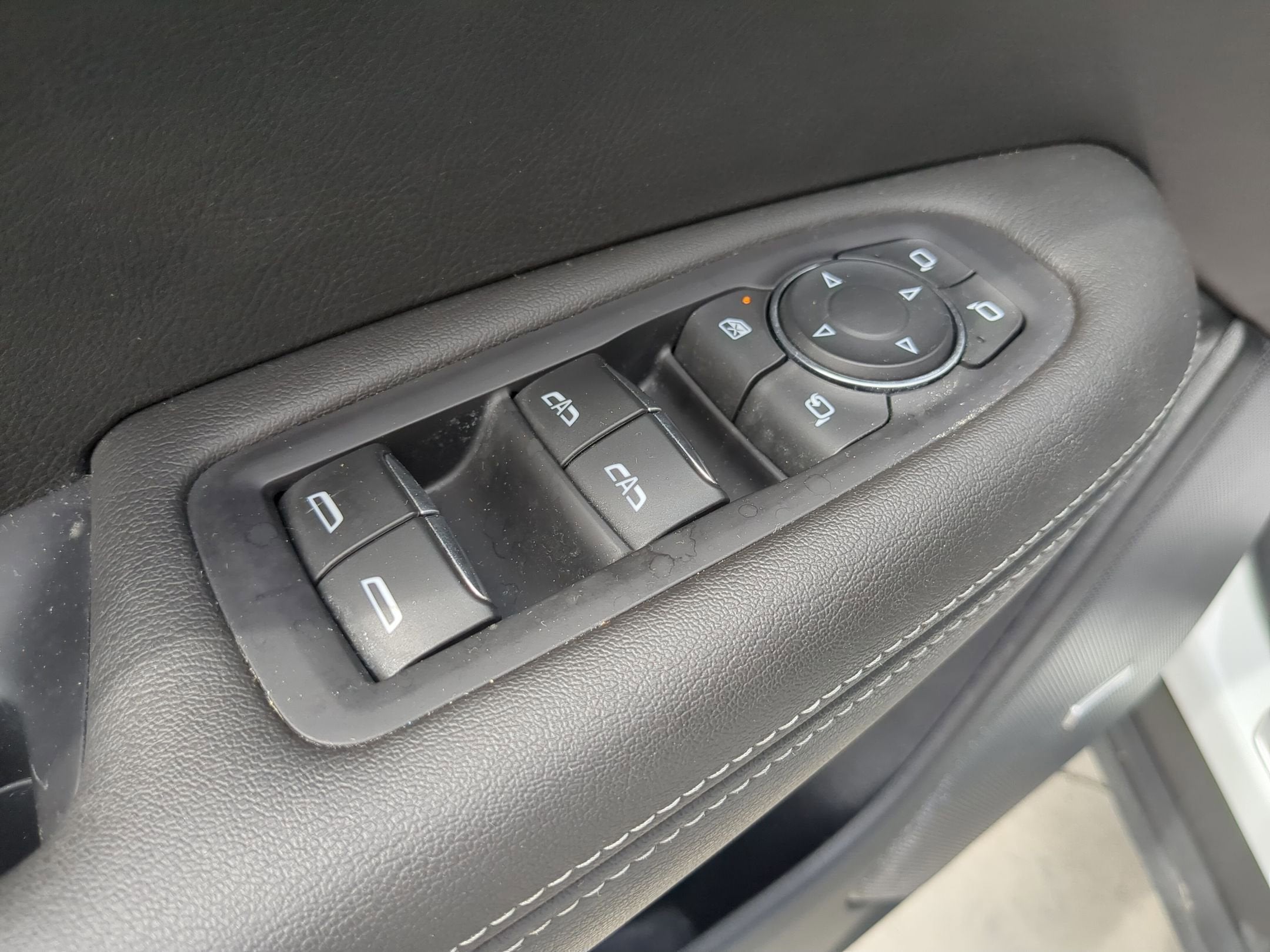2024 Cadillac XT6 Luxury