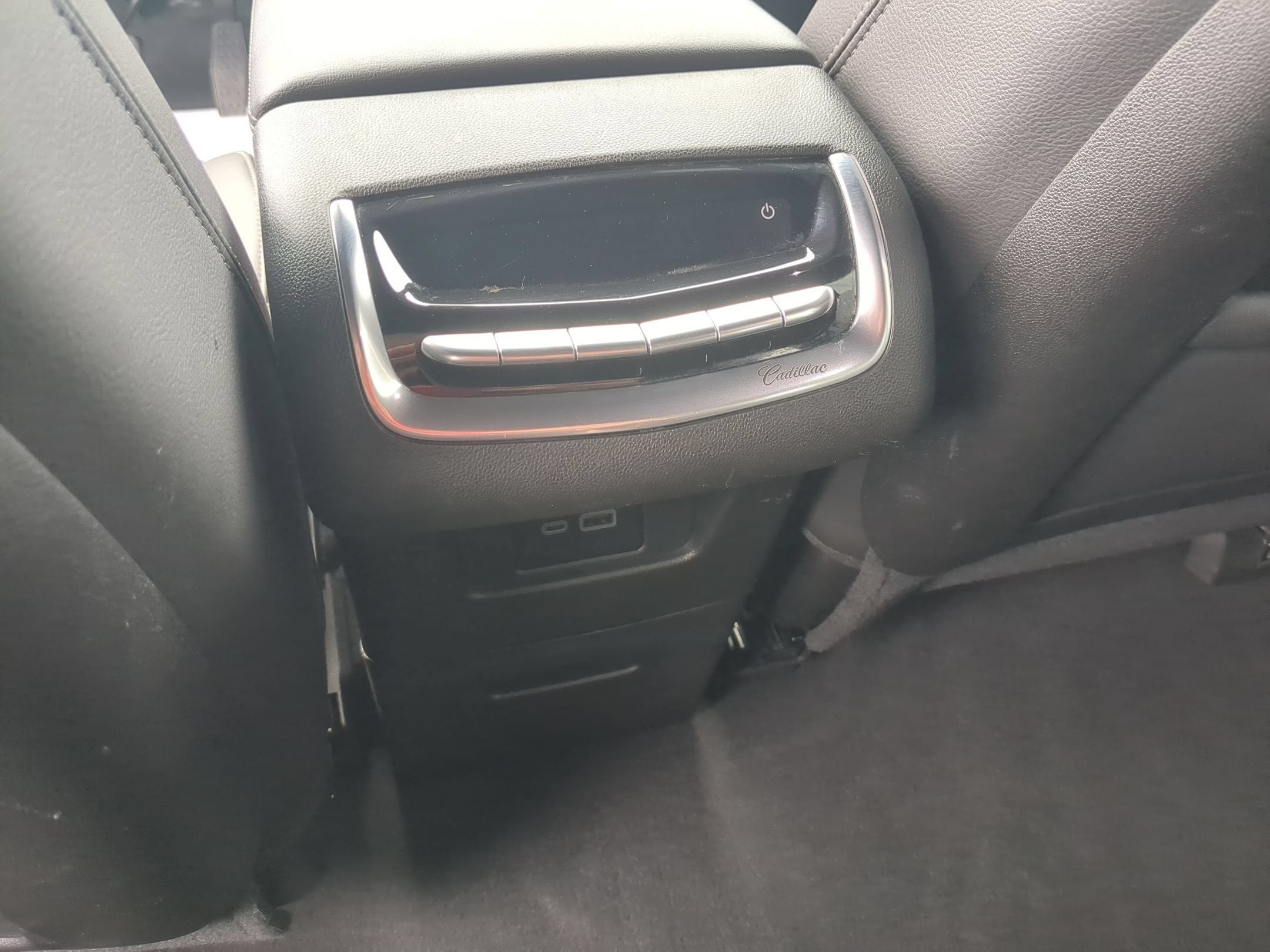 2024 Cadillac XT6 Luxury