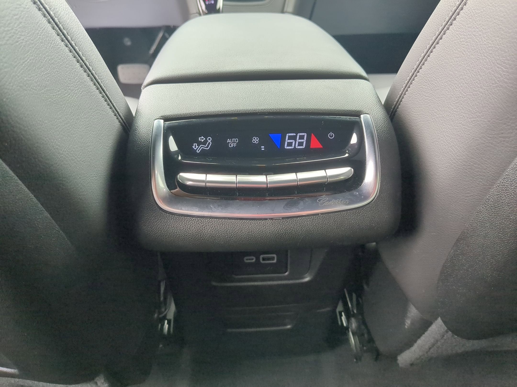 2024 Cadillac XT6 Luxury