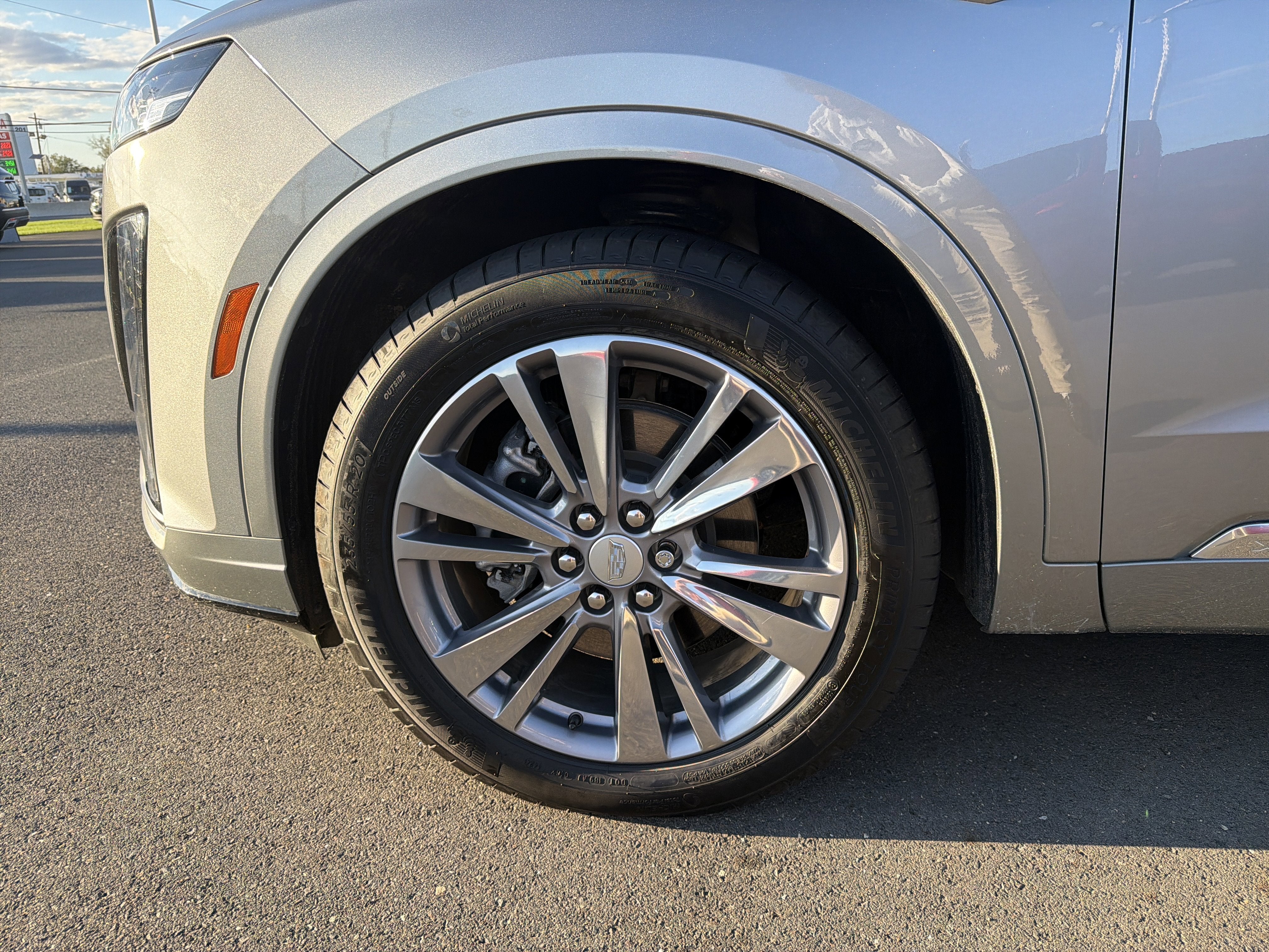 2025 Cadillac XT6 Premium Luxury