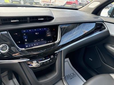 2025 Cadillac XT6 Premium Luxury