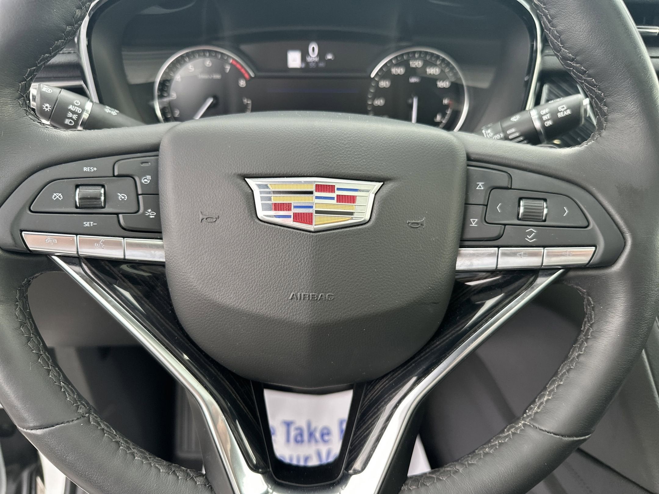 2023 Cadillac XT6 Premium Luxury