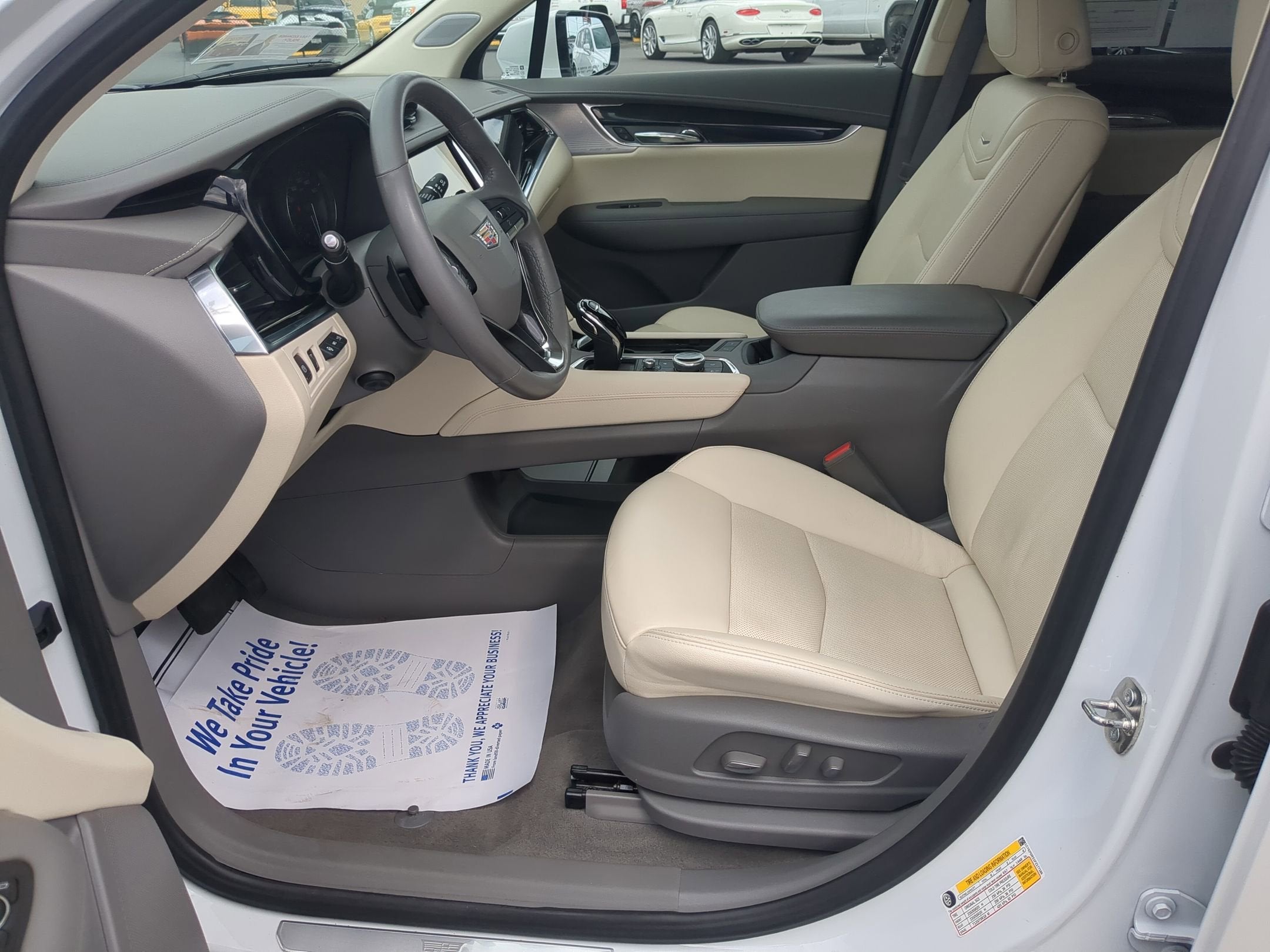 2023 Cadillac XT6 Premium Luxury