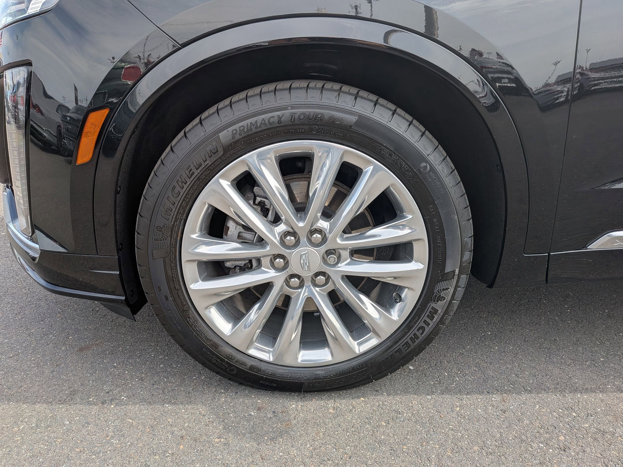 2023 Cadillac XT6 Premium Luxury