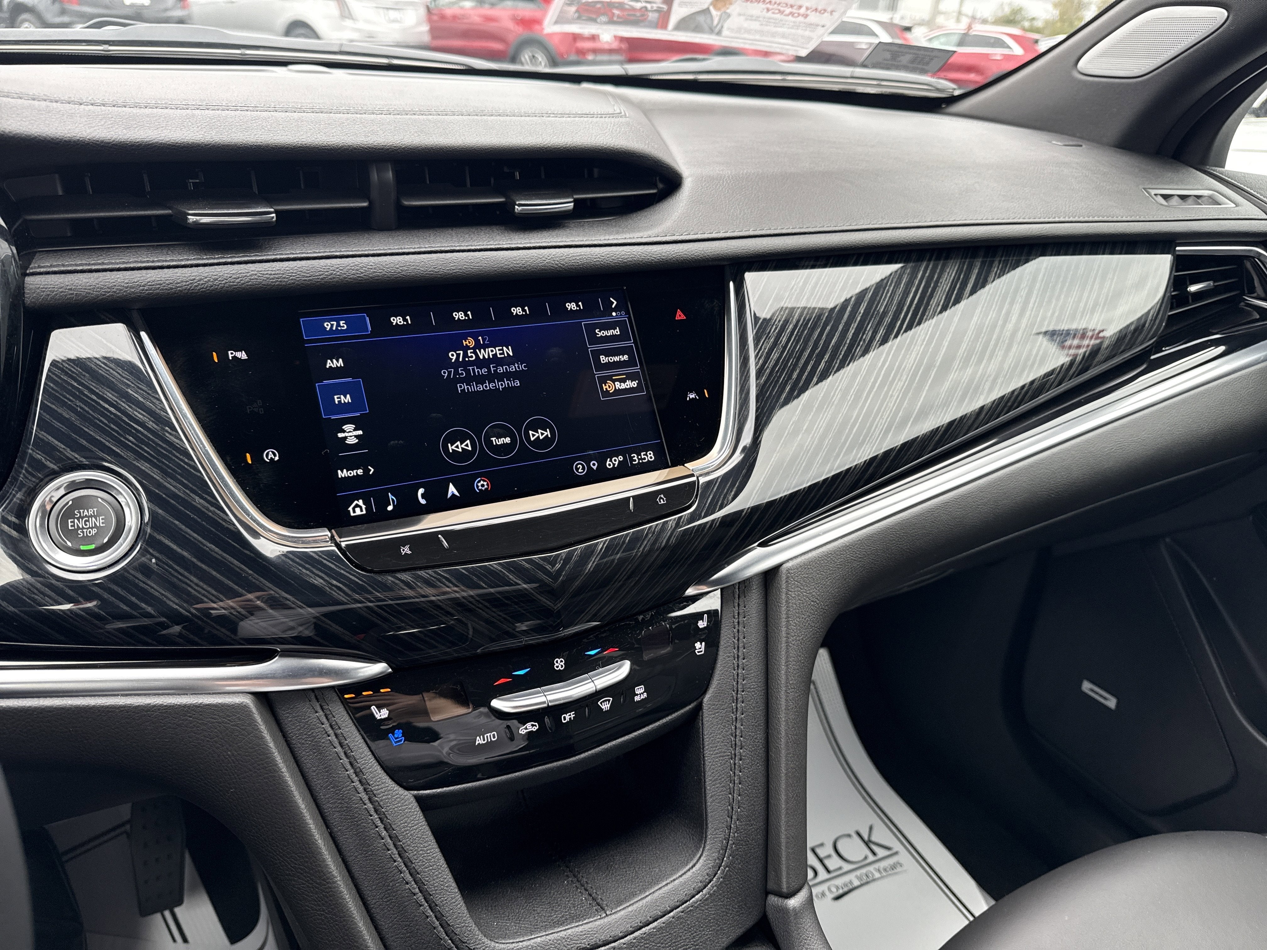 2023 Cadillac XT6 Premium Luxury