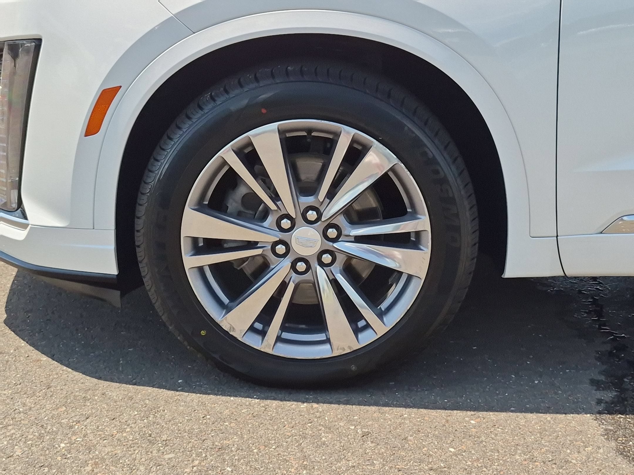 2024 Cadillac XT6 Premium Luxury