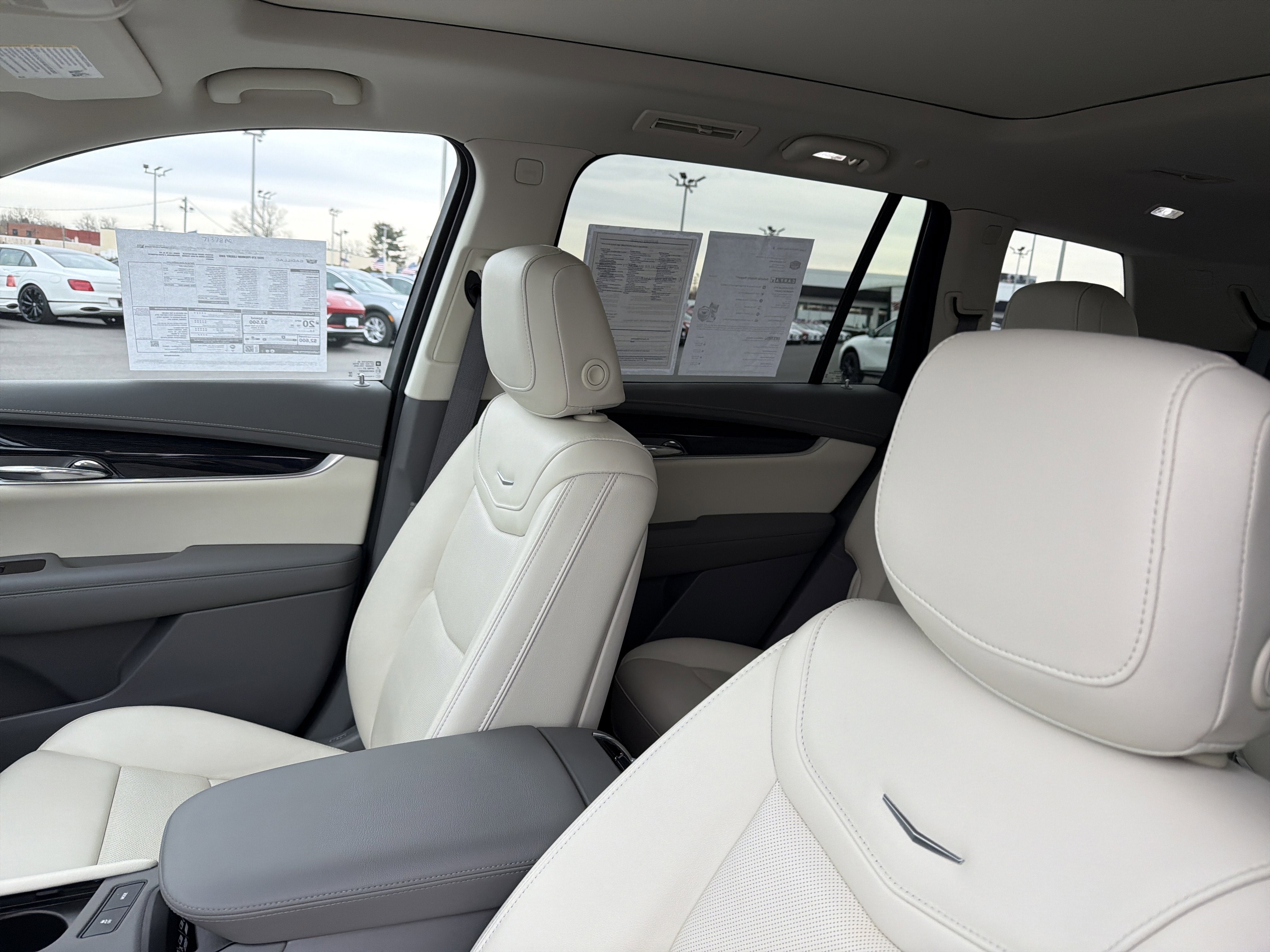 2025 Cadillac XT6 Premium Luxury