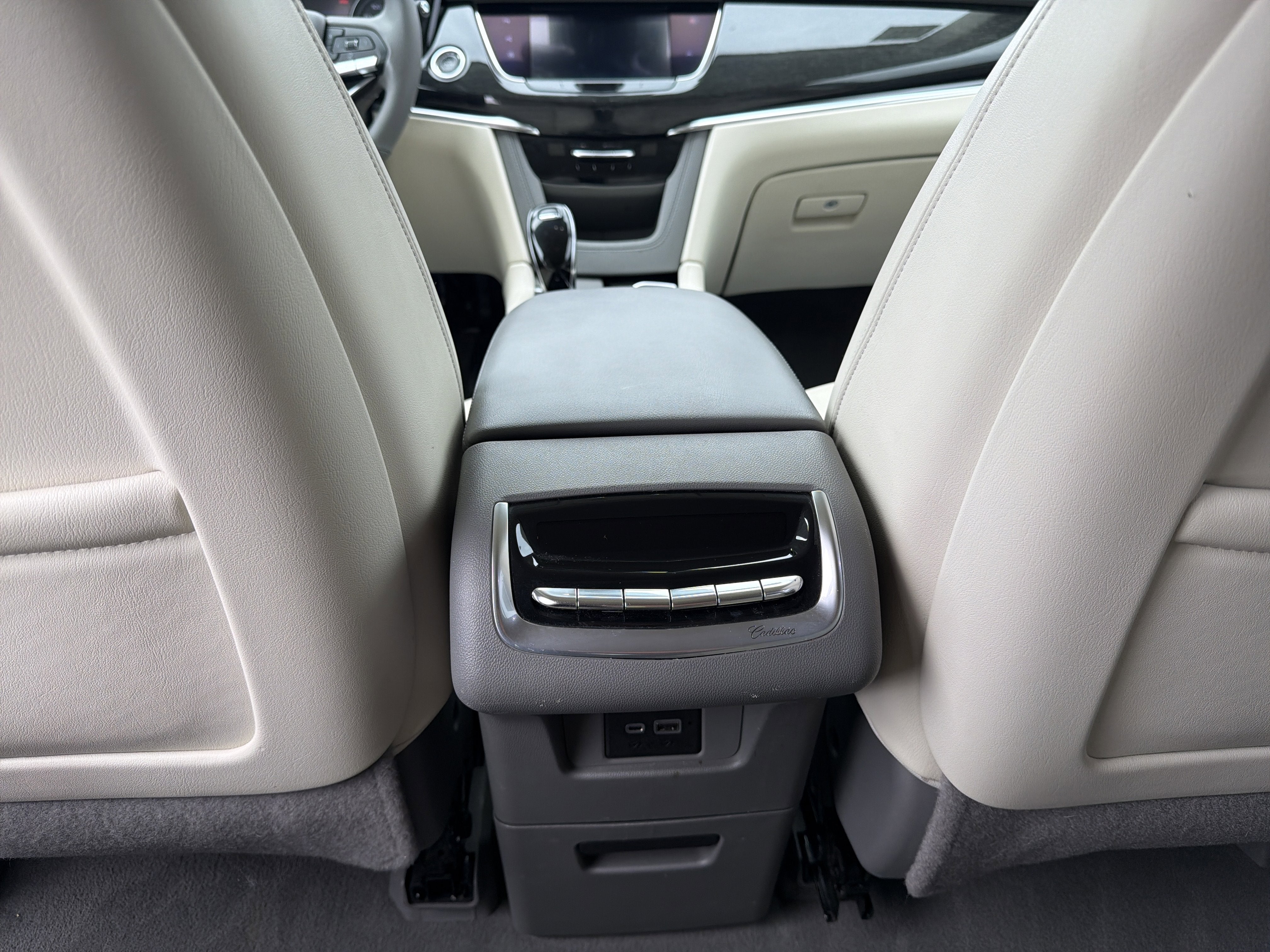 2020 Cadillac XT6 Premium Luxury