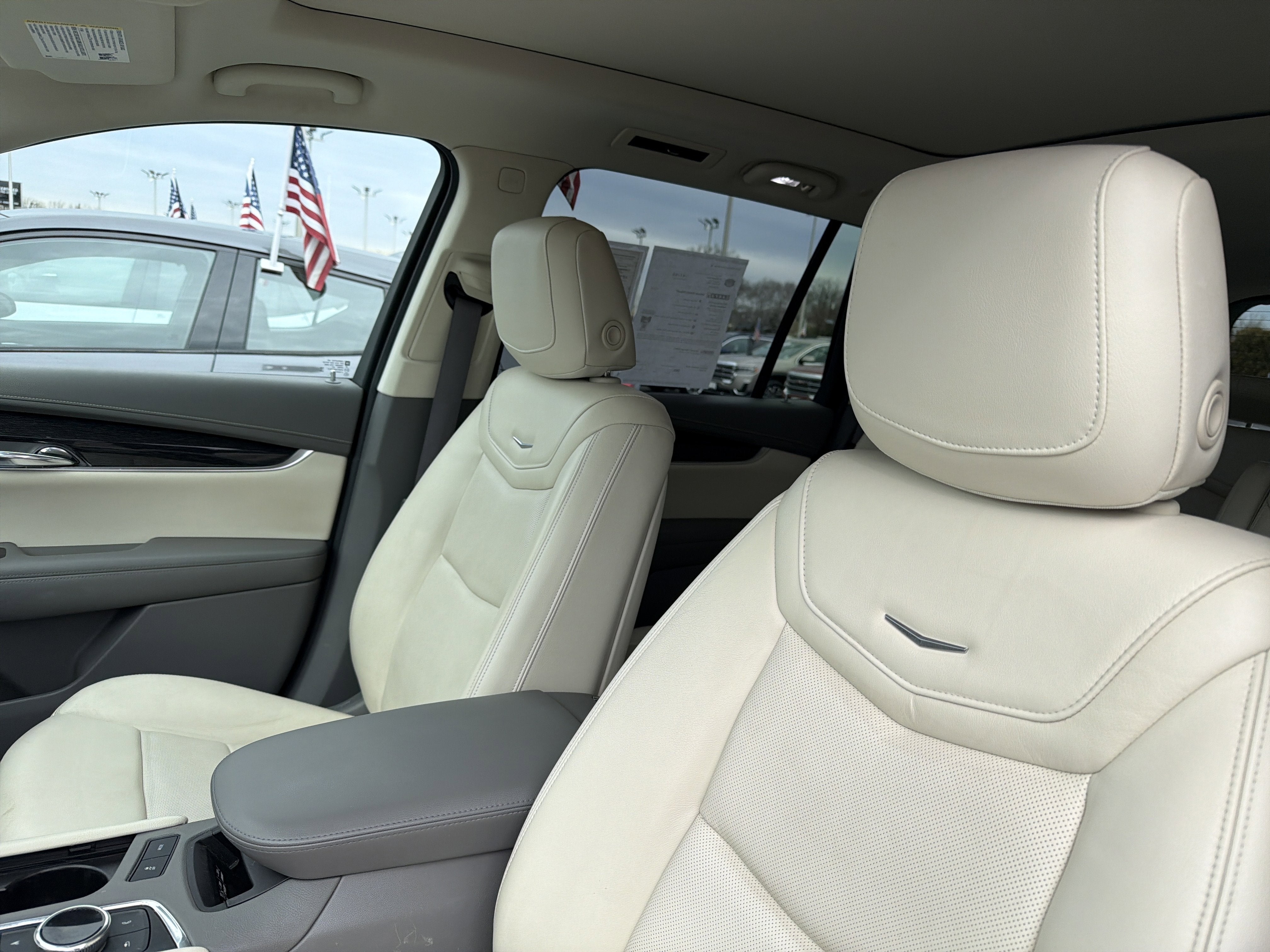 2020 Cadillac XT6 Premium Luxury