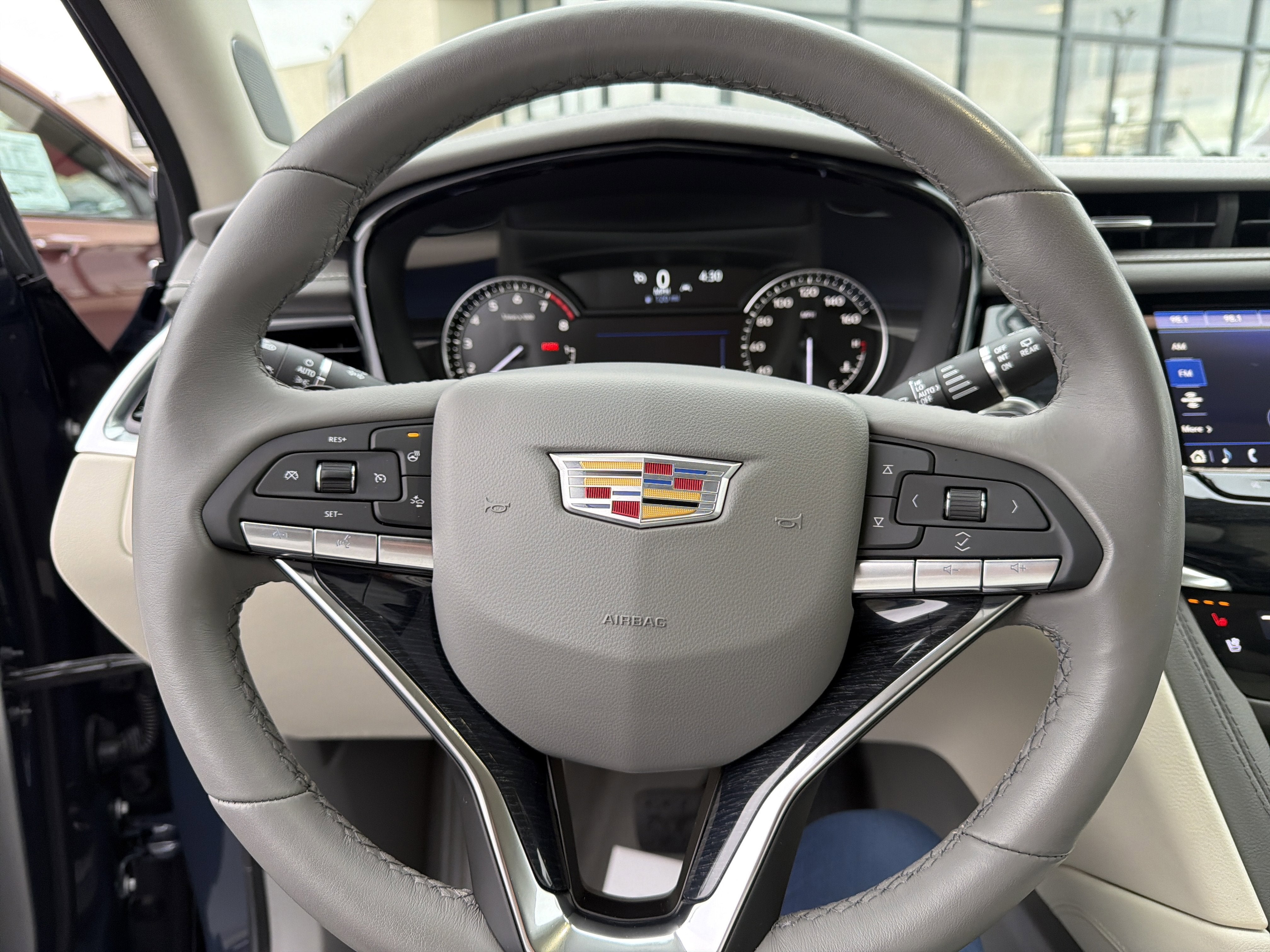 2024 Cadillac XT6 Premium Luxury