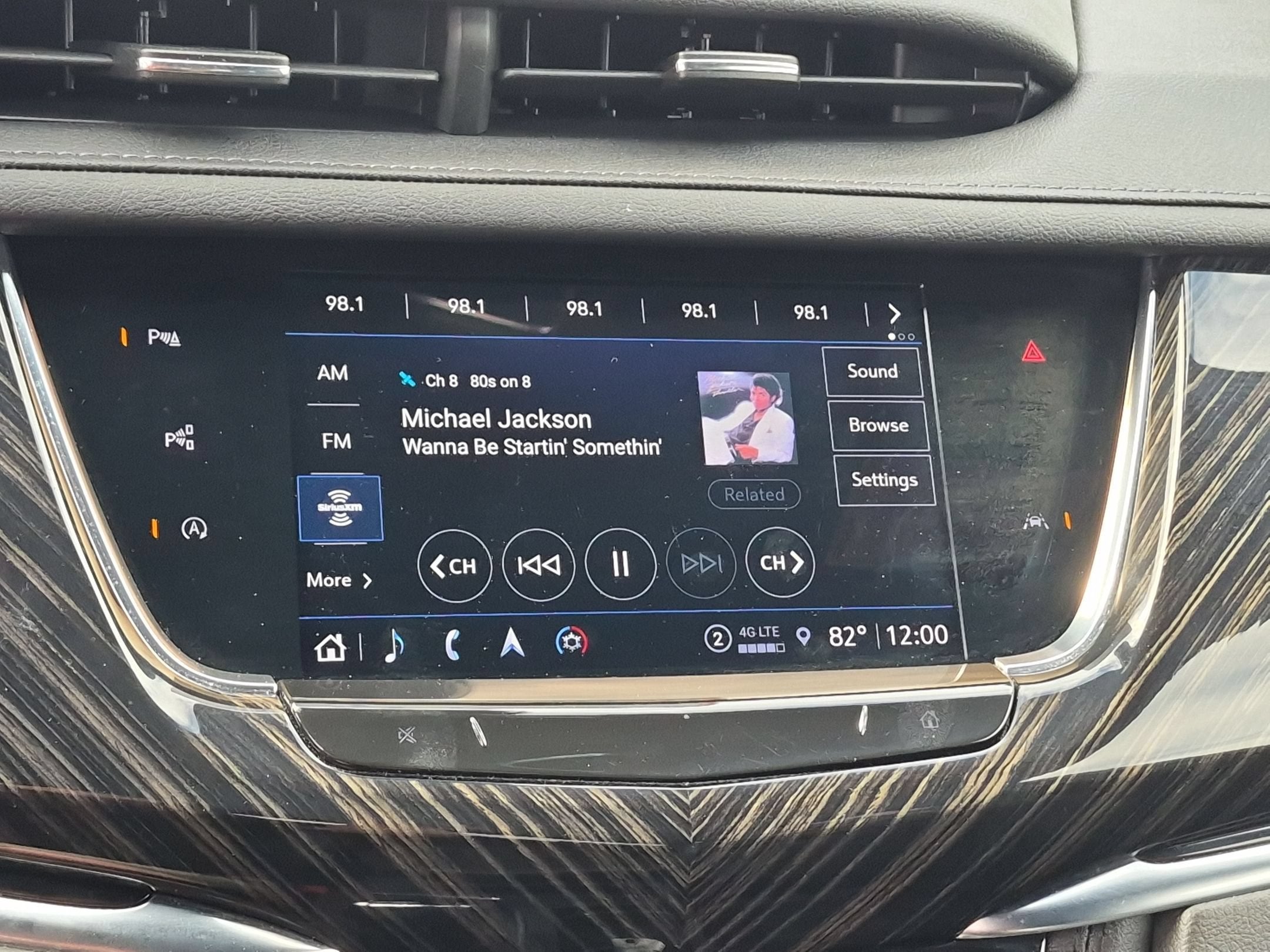 2023 Cadillac XT6 AWD Premium Luxury