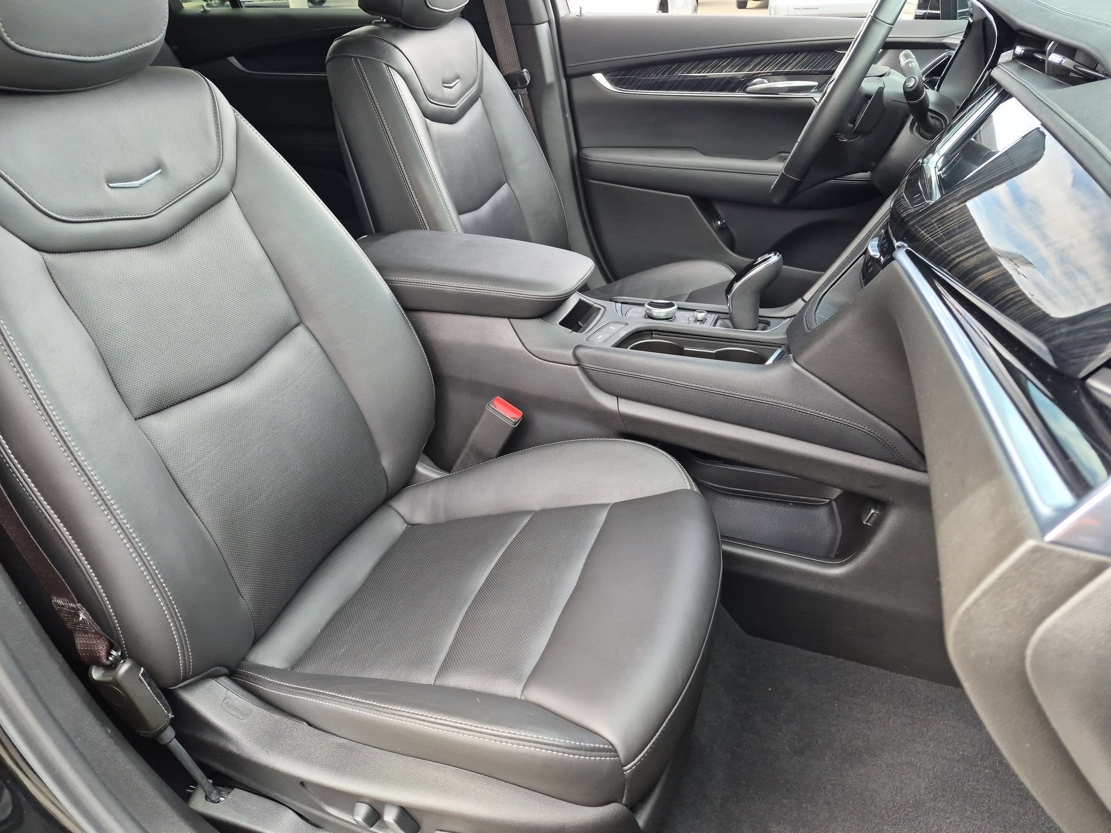 2023 Cadillac XT6 AWD Premium Luxury