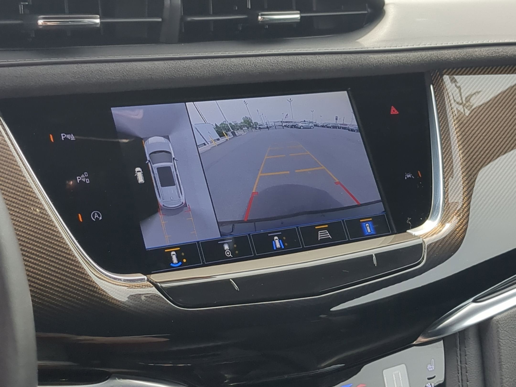 2024 Cadillac XT6 Sport