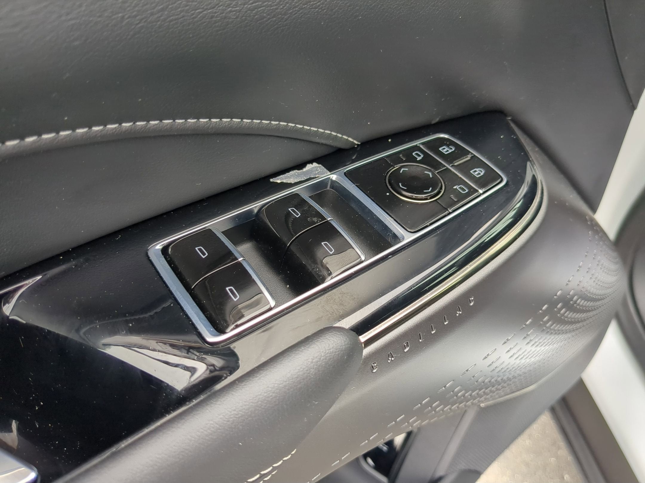 2024 Cadillac LYRIQ Tech