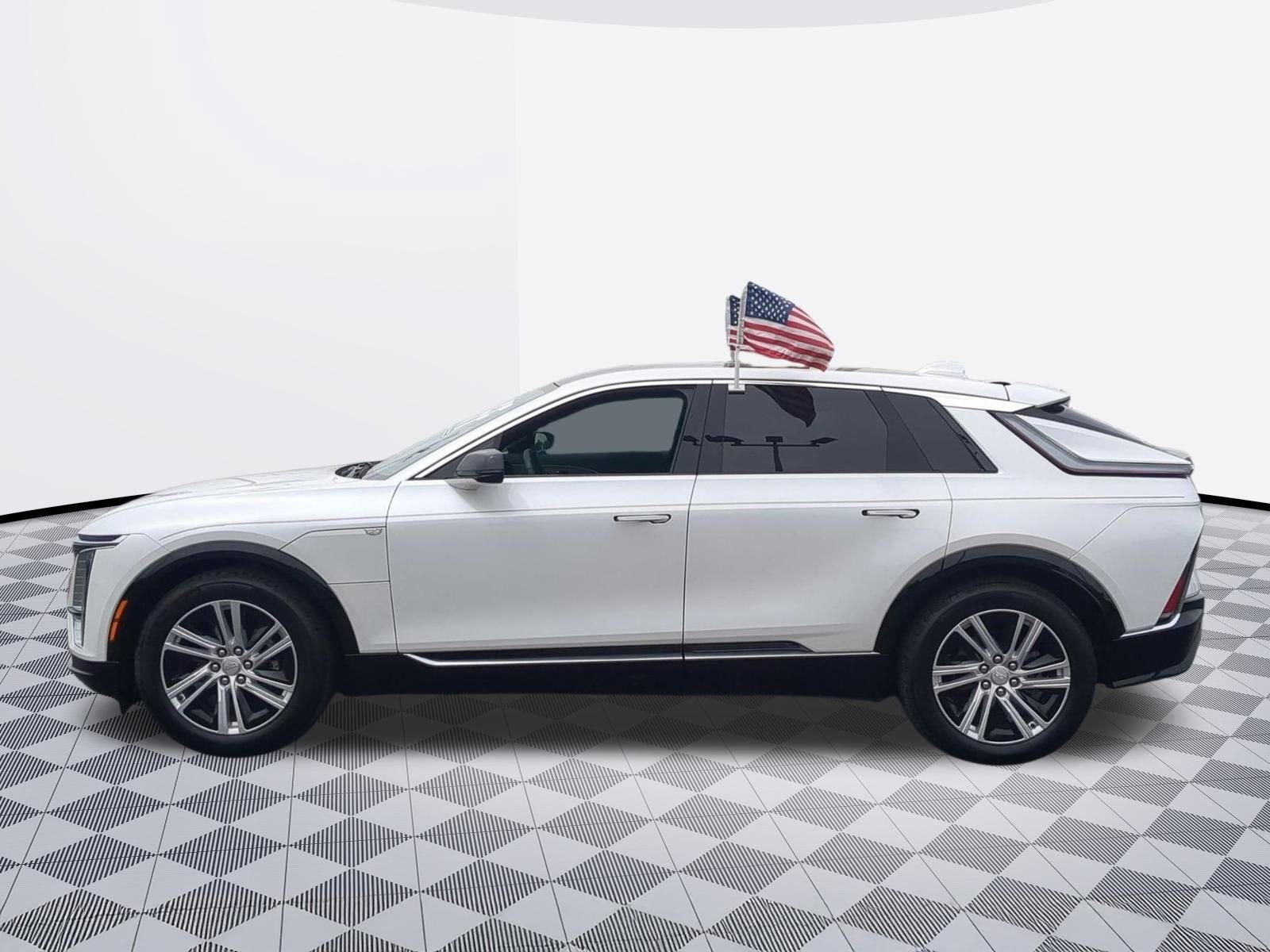 2024 Cadillac LYRIQ Tech