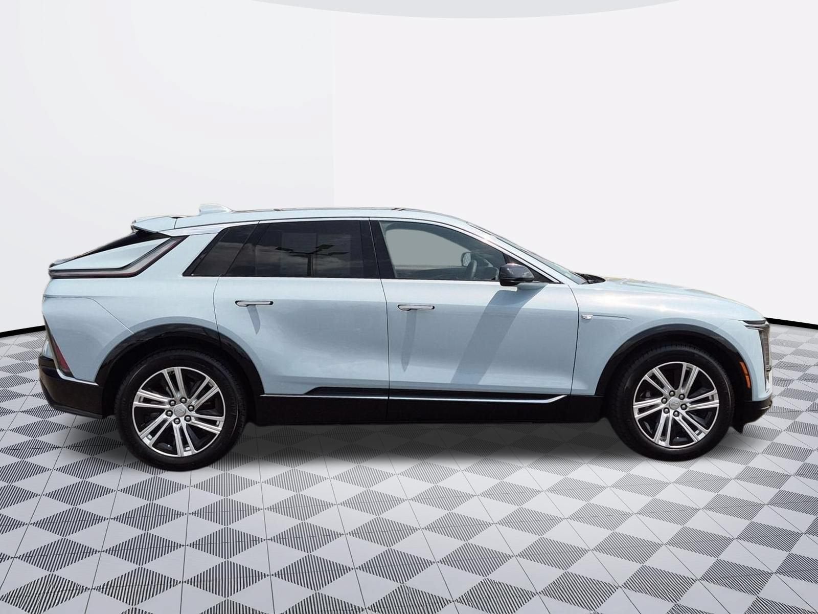 2024 Cadillac LYRIQ Tech