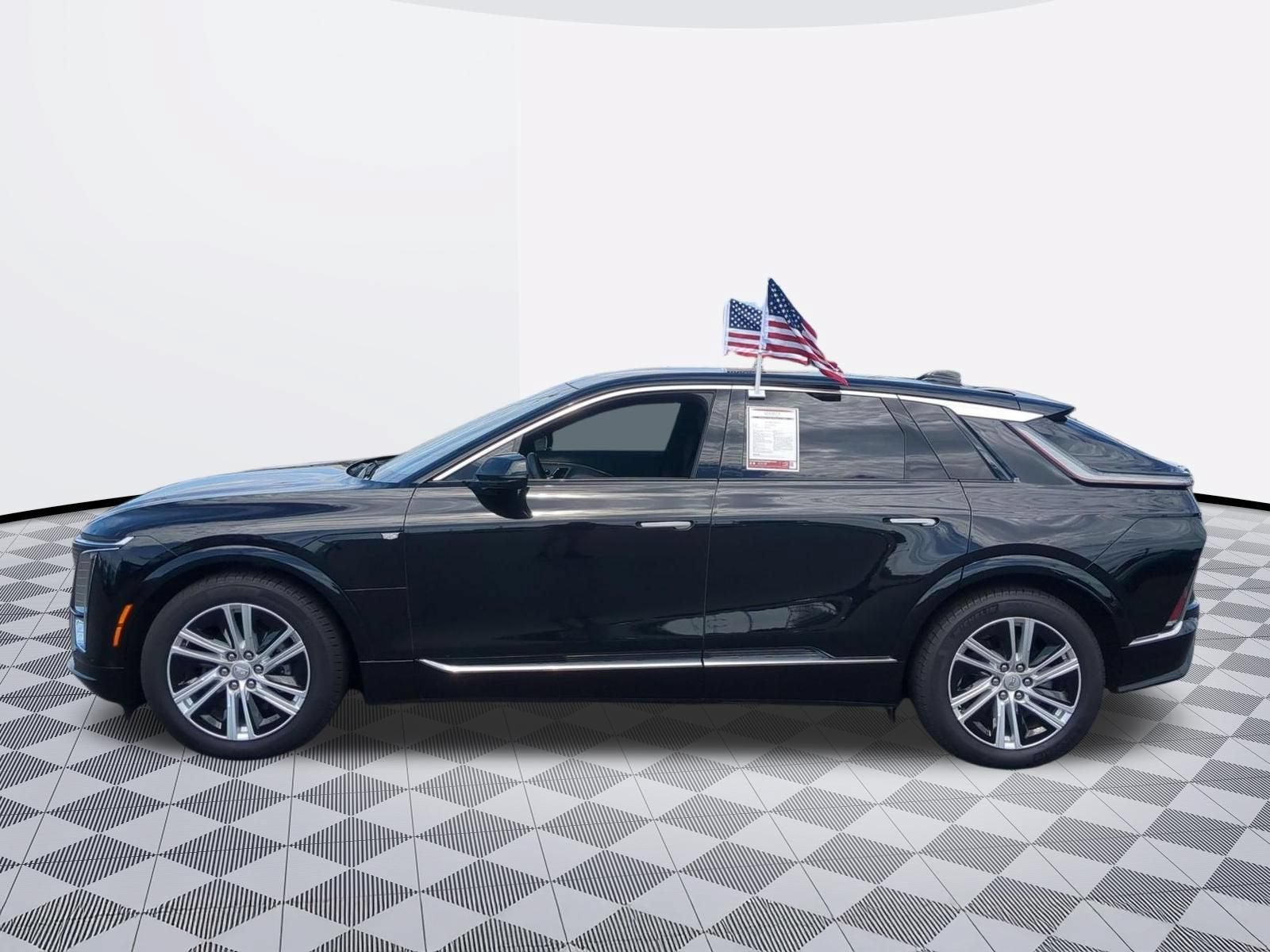 2024 Cadillac LYRIQ Tech