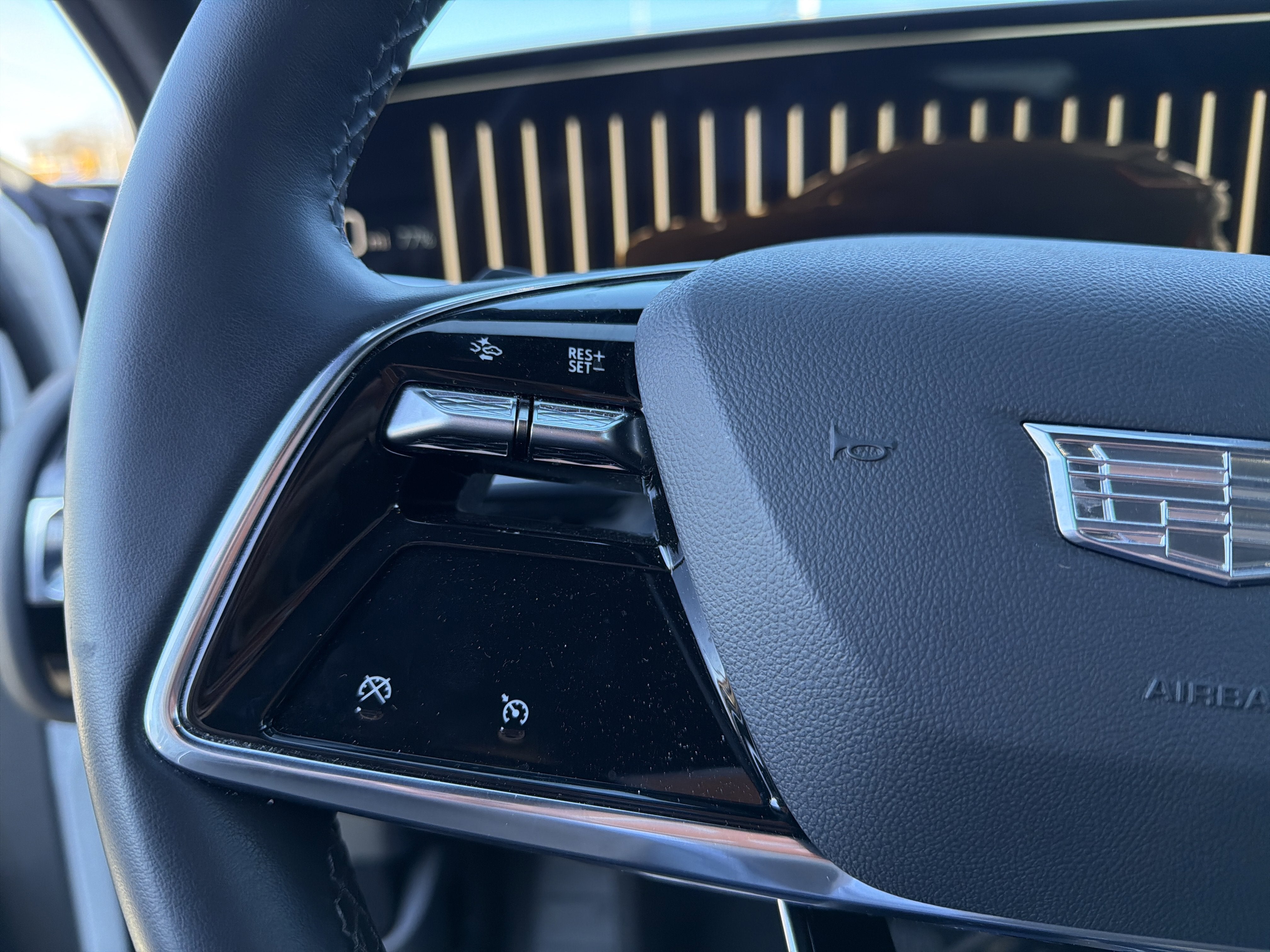 2024 Cadillac LYRIQ Tech