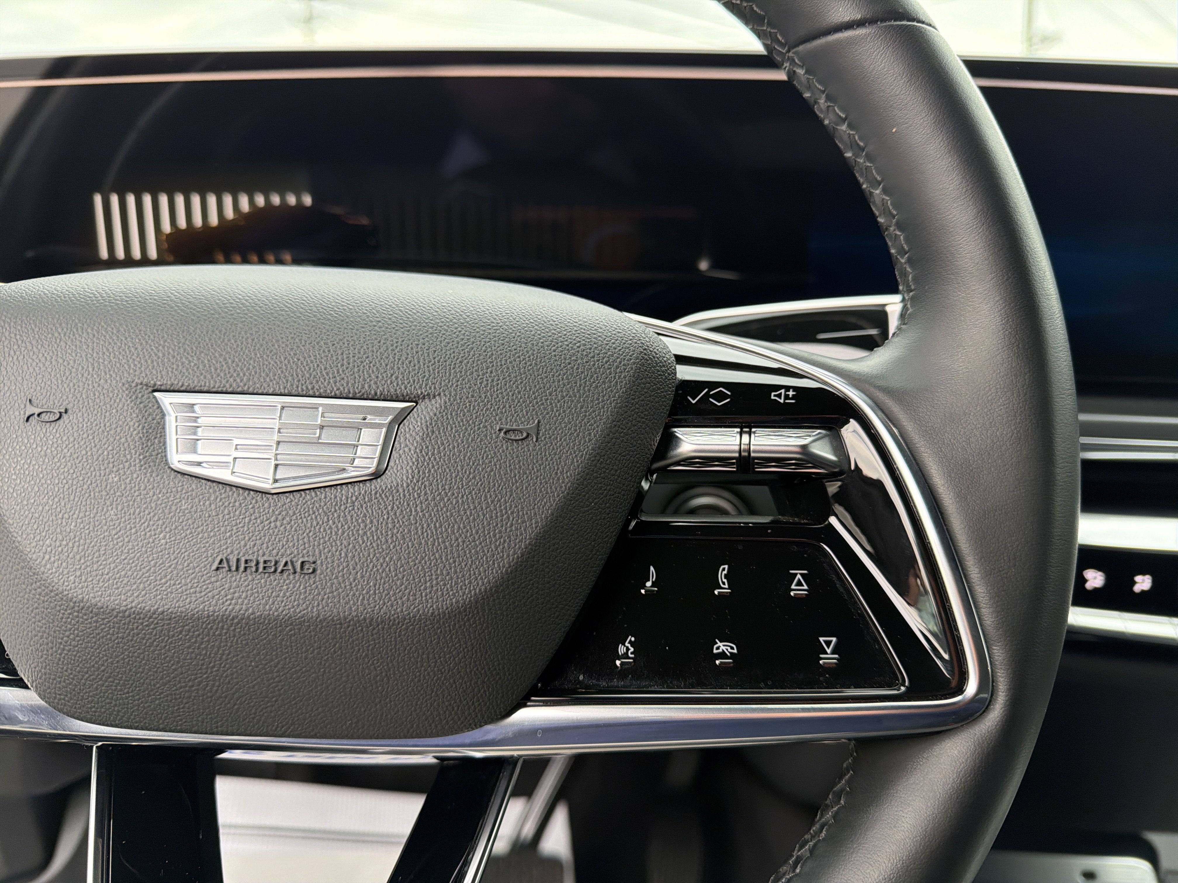 2024 Cadillac LYRIQ Tech