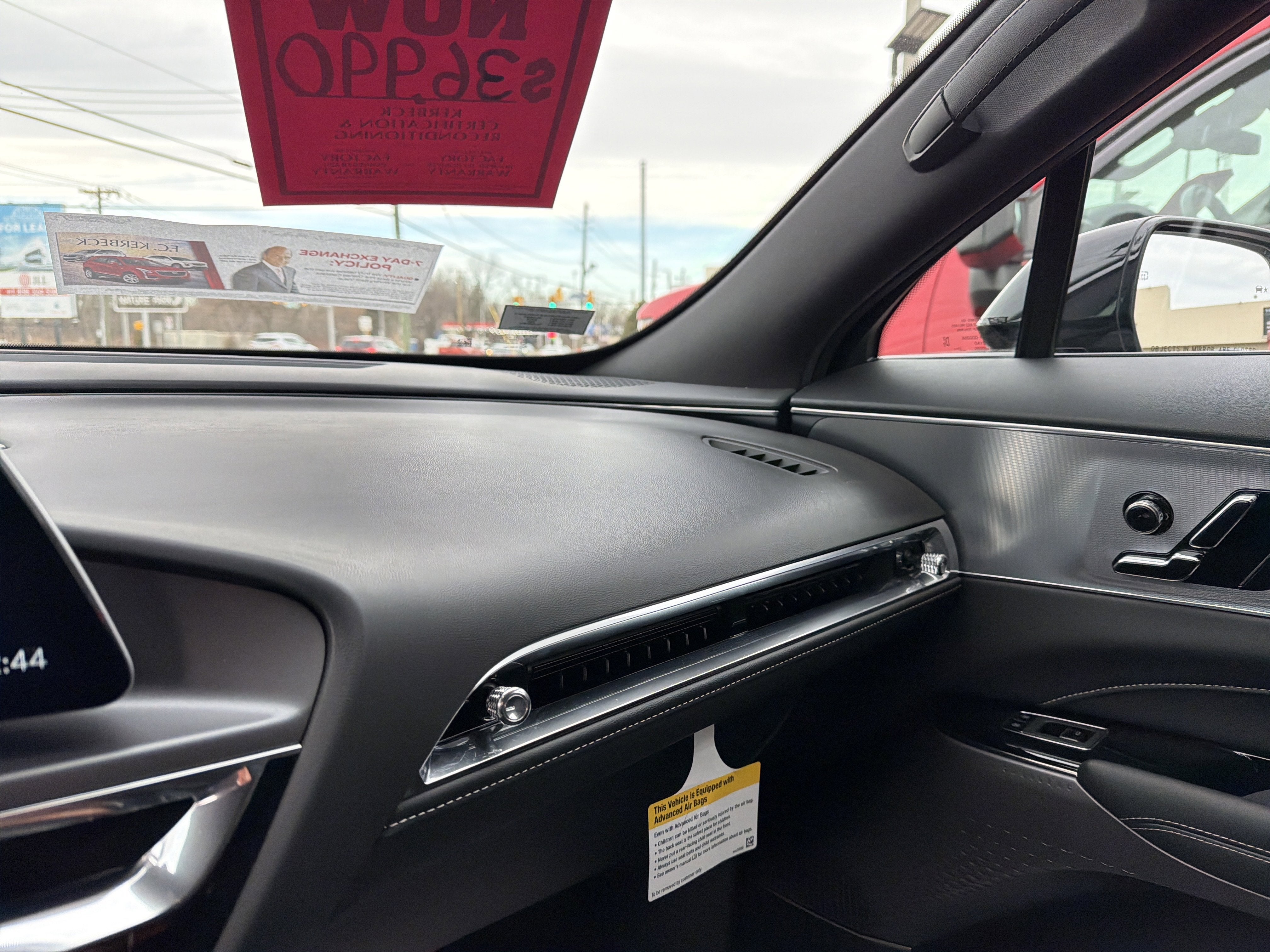 2024 Cadillac LYRIQ Tech