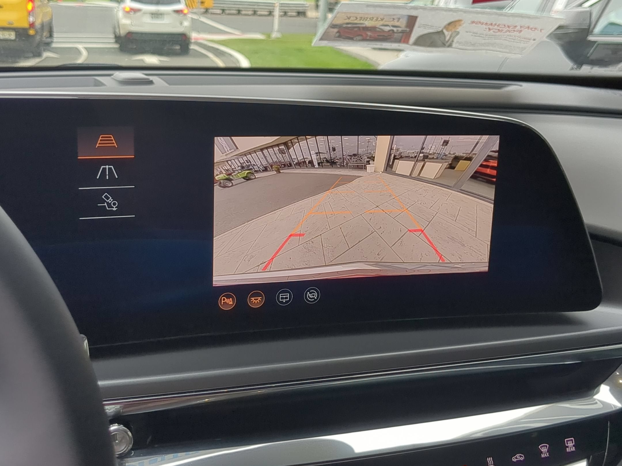 2024 Cadillac LYRIQ Tech