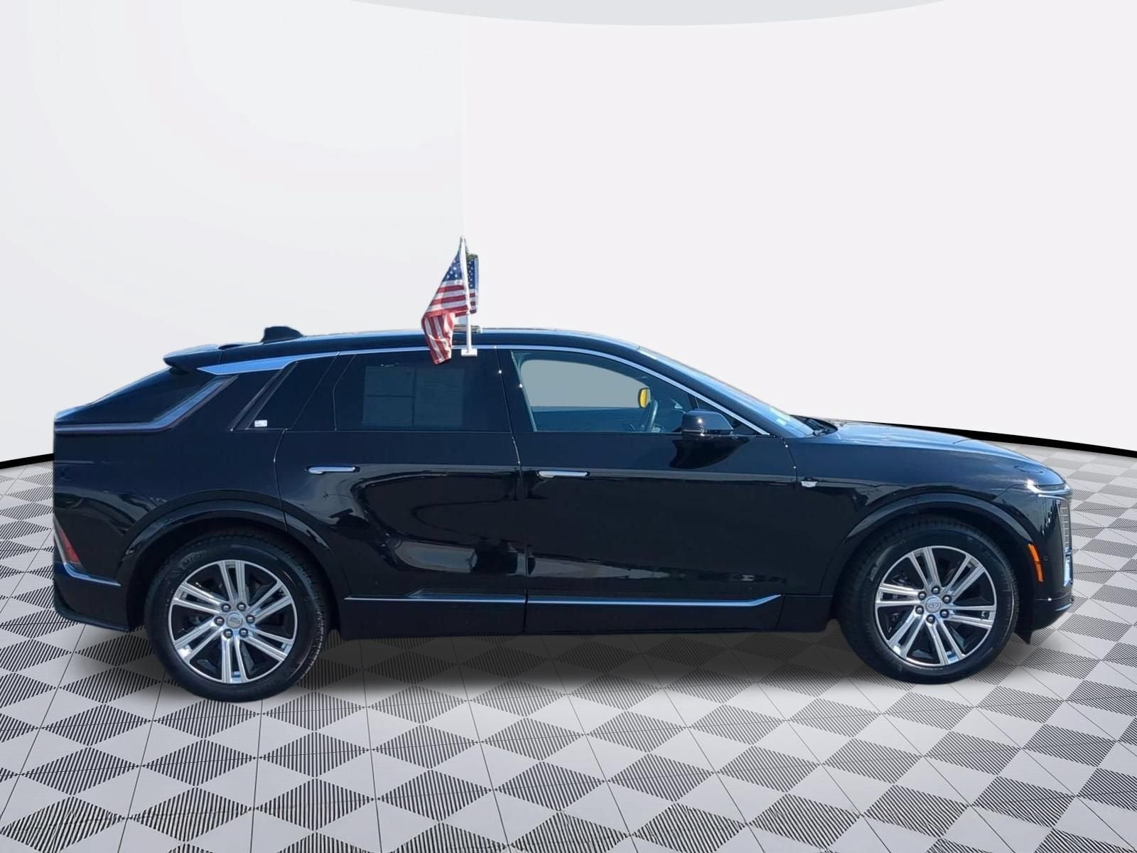 2024 Cadillac LYRIQ Tech