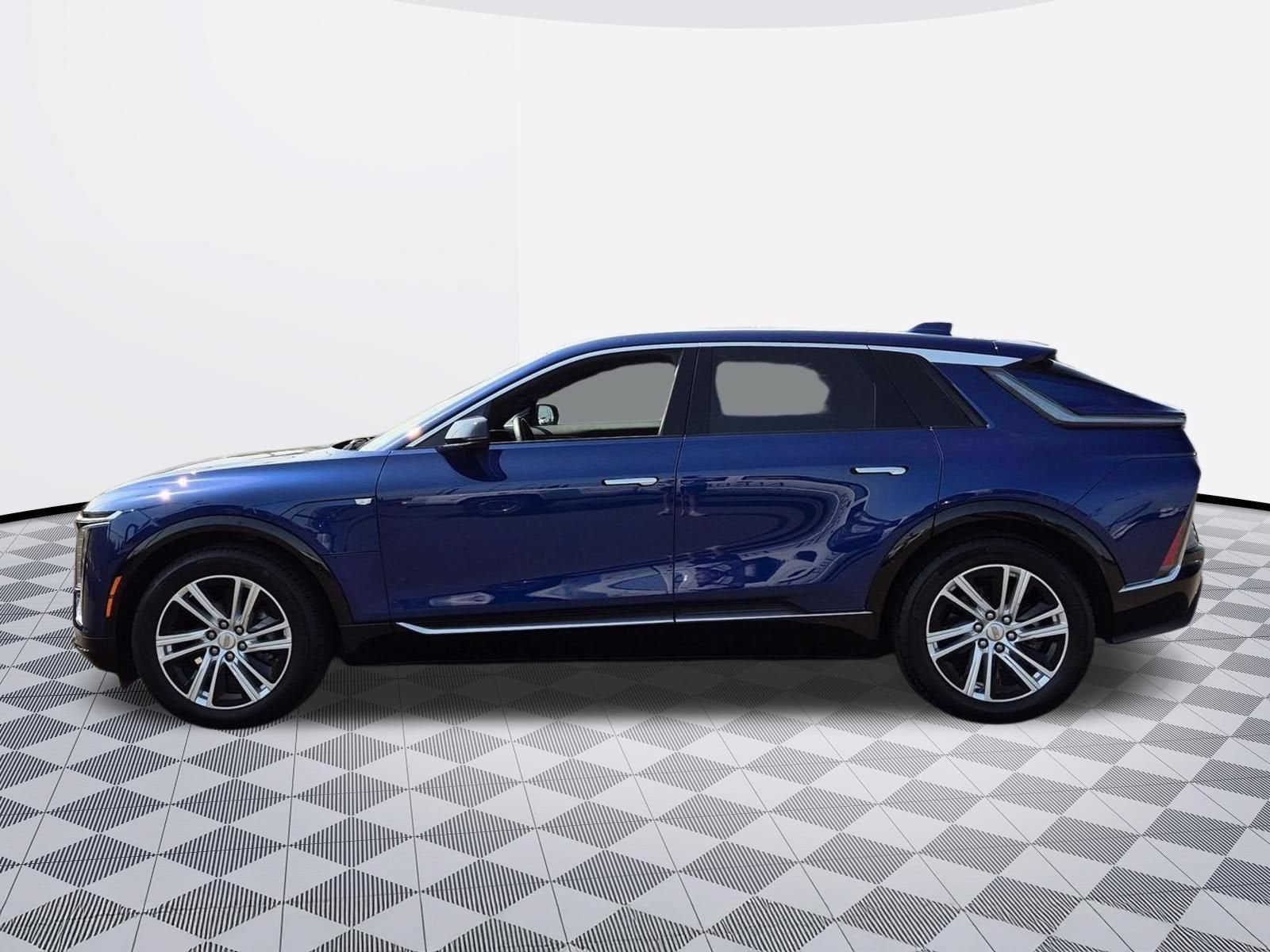 2024 Cadillac LYRIQ Tech