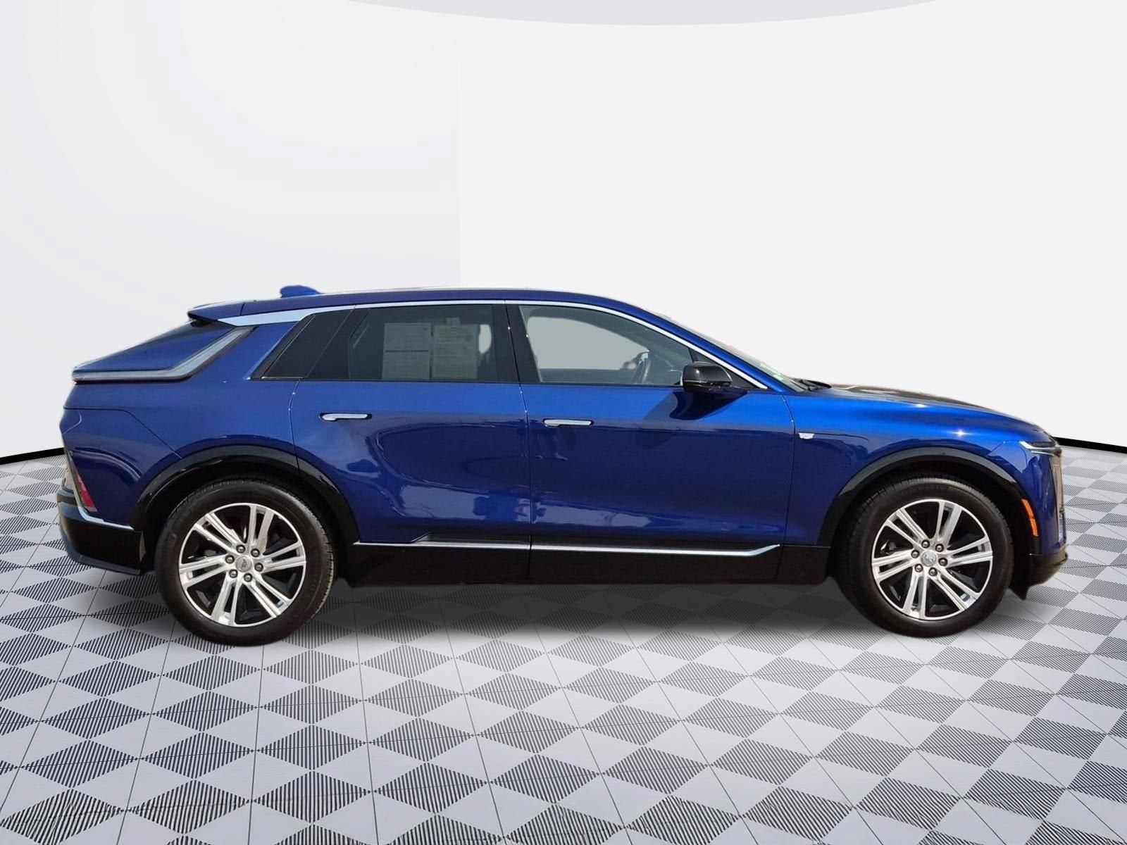 2024 Cadillac LYRIQ Tech