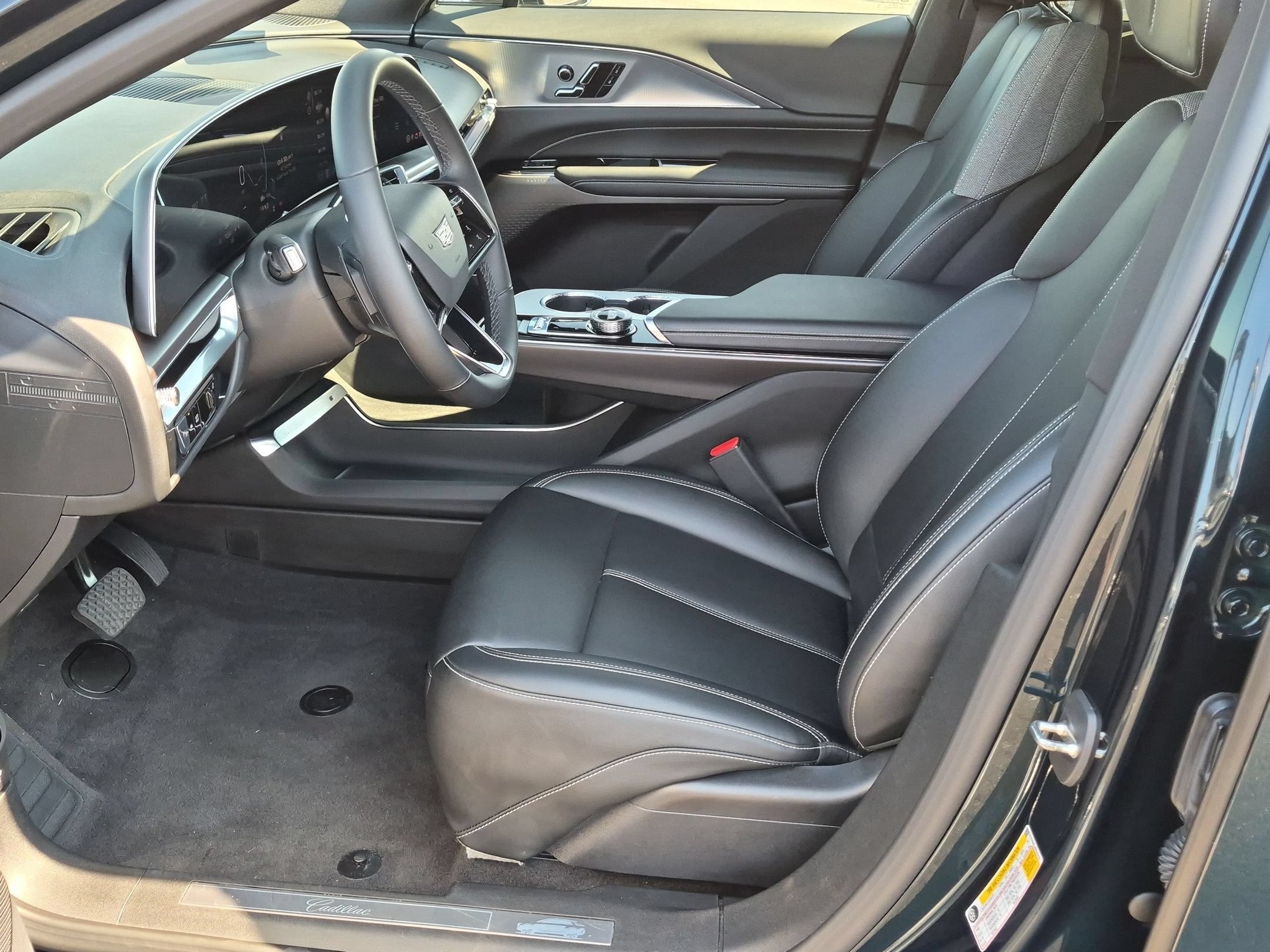 2024 Cadillac LYRIQ Tech